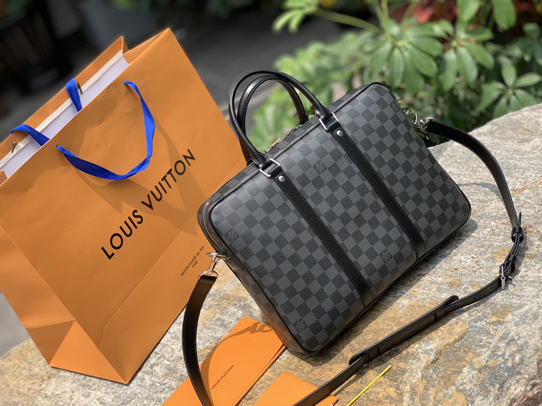 🌼 m41478尺寸35 x 27 x 6 CM代理们都关注的品质：咱们进口原厂渠道好物，任何角度看每一