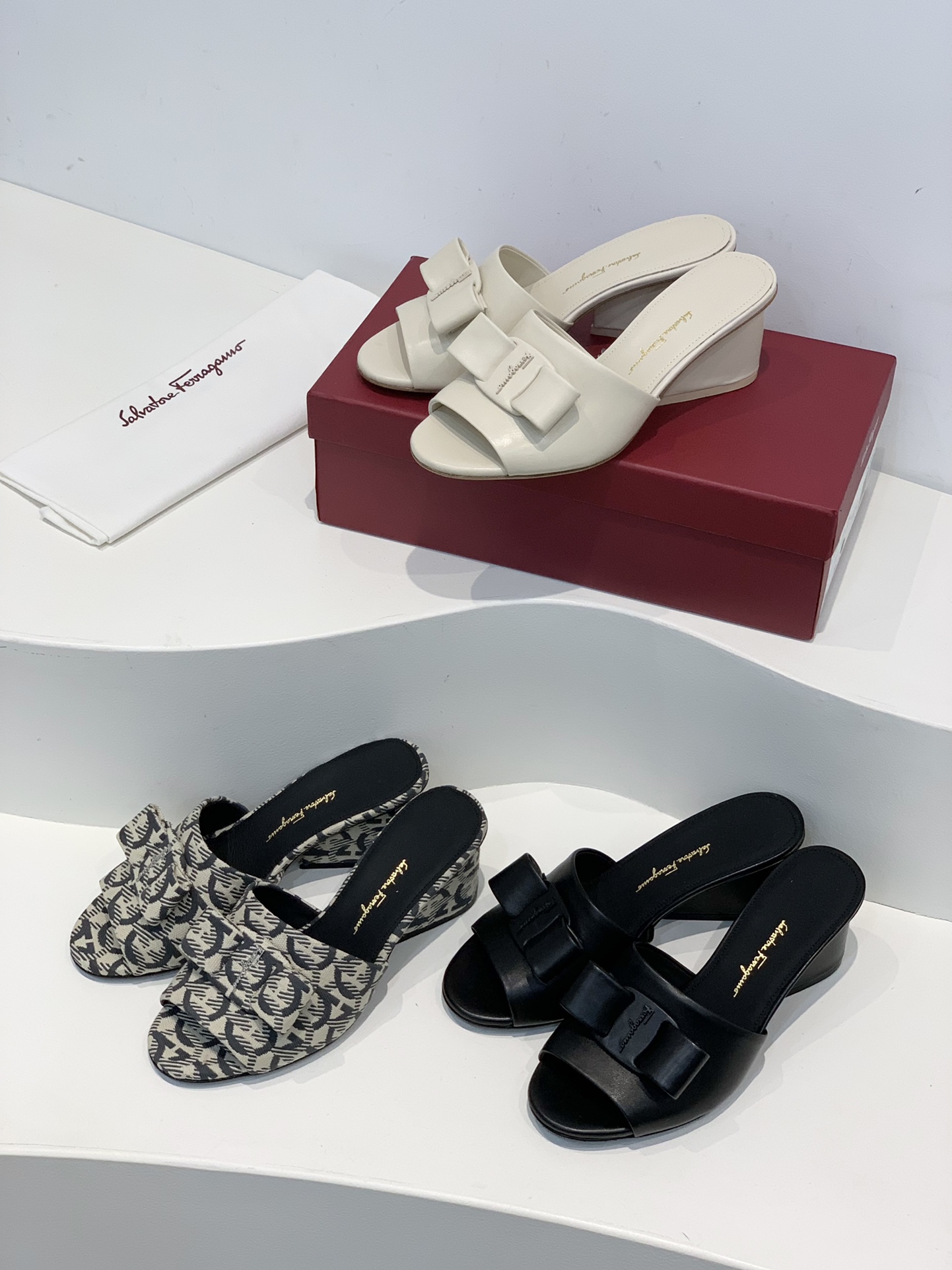 [Ferragamo Women