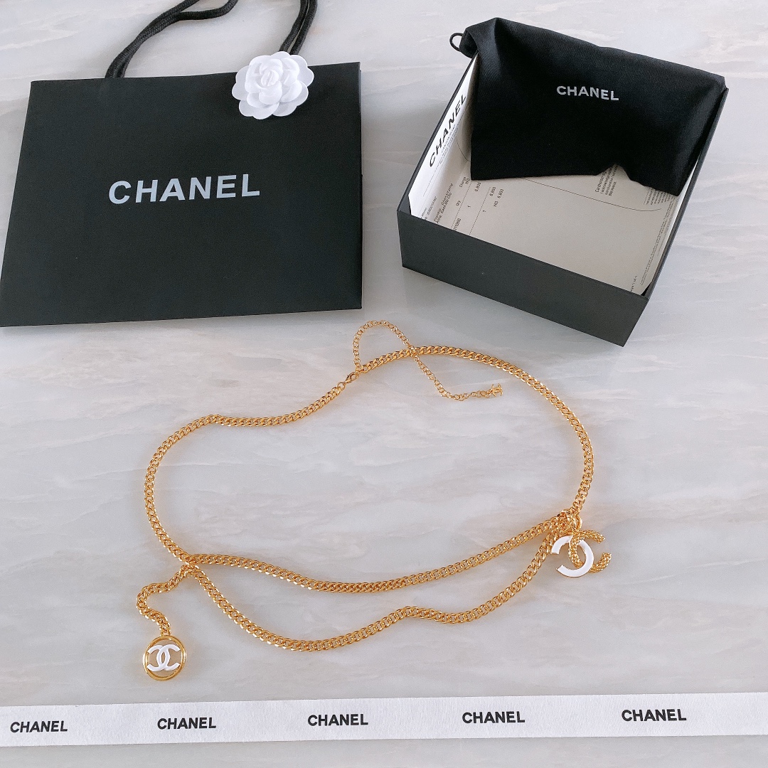 chanel spring and summer new fragrance metal and resin gold and white, pink, black brass gold metal one size
