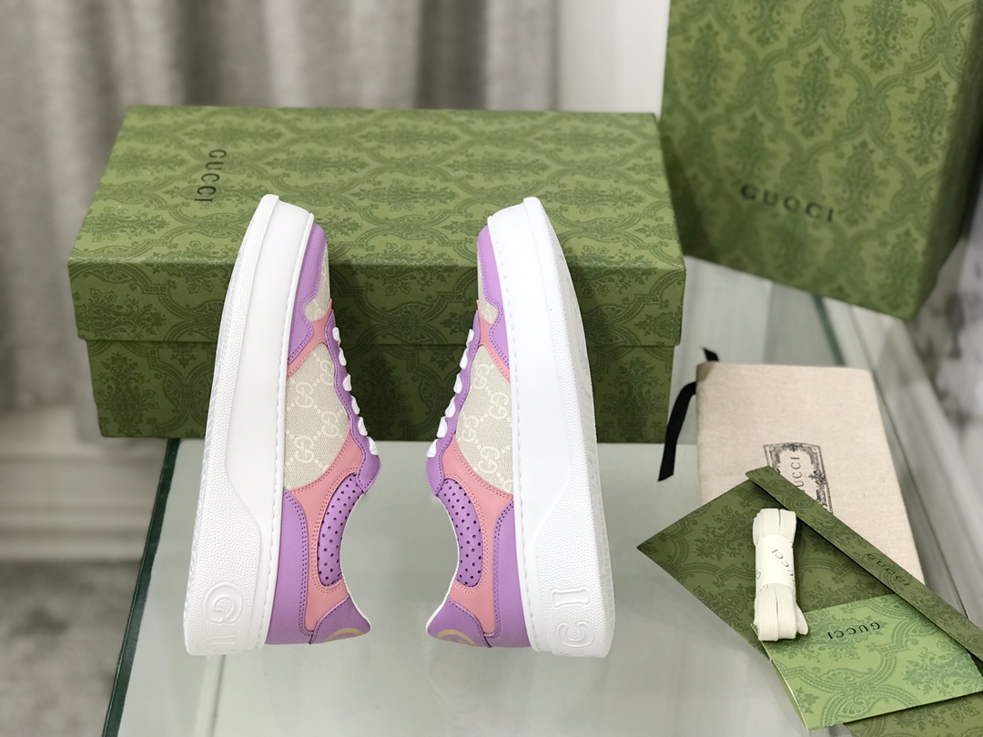 Gucci GG-Stamped Sandals: Fun Retro Look in New Series, Various Sizes Available - 图片 2
