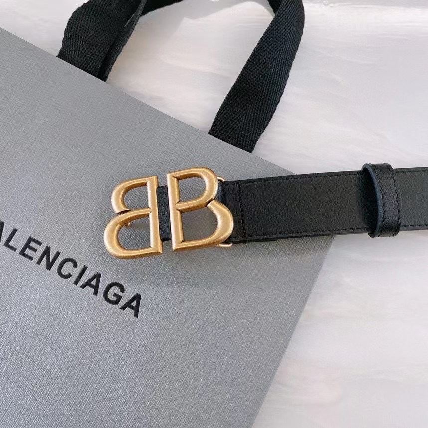 Balenciaga BB Paris-Style Belt Highlights Trim Design with Double-Faced Detail - 图片 2