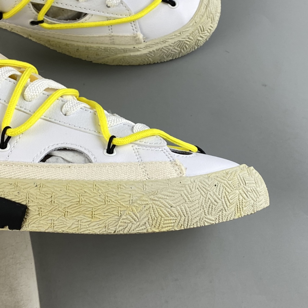 P240 OF x Nike Blazer Low 联名款全新解构风开拓者低帮板鞋 DM7901-200