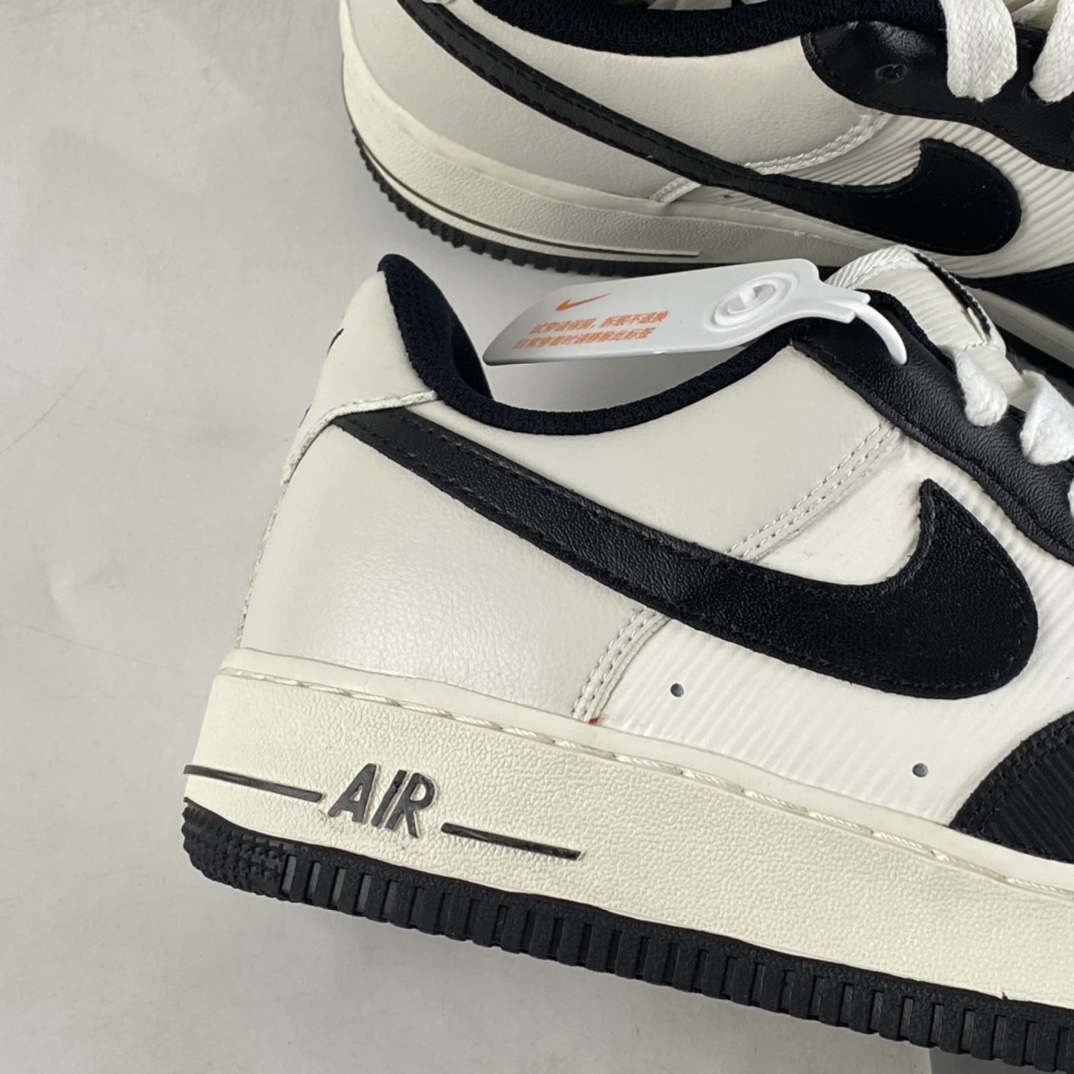 P220 Nike Air Force 1’07 Le 黑白条纹印花 空军一号低帮休闲运动板鞋 CJ1391-121