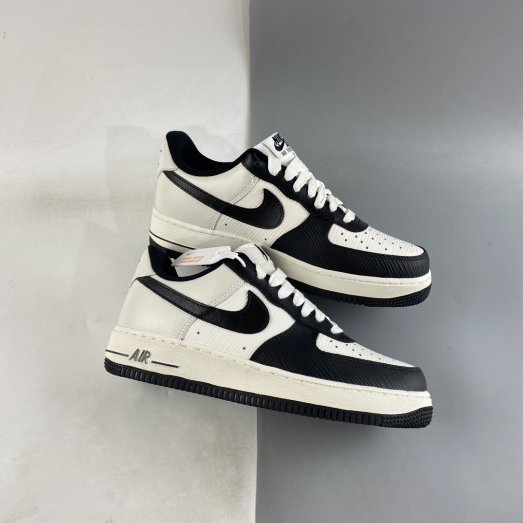 P220 Nike Air Force 1’07 Le 黑白条纹印花 空军一号低帮休闲运动板鞋 CJ1391-121