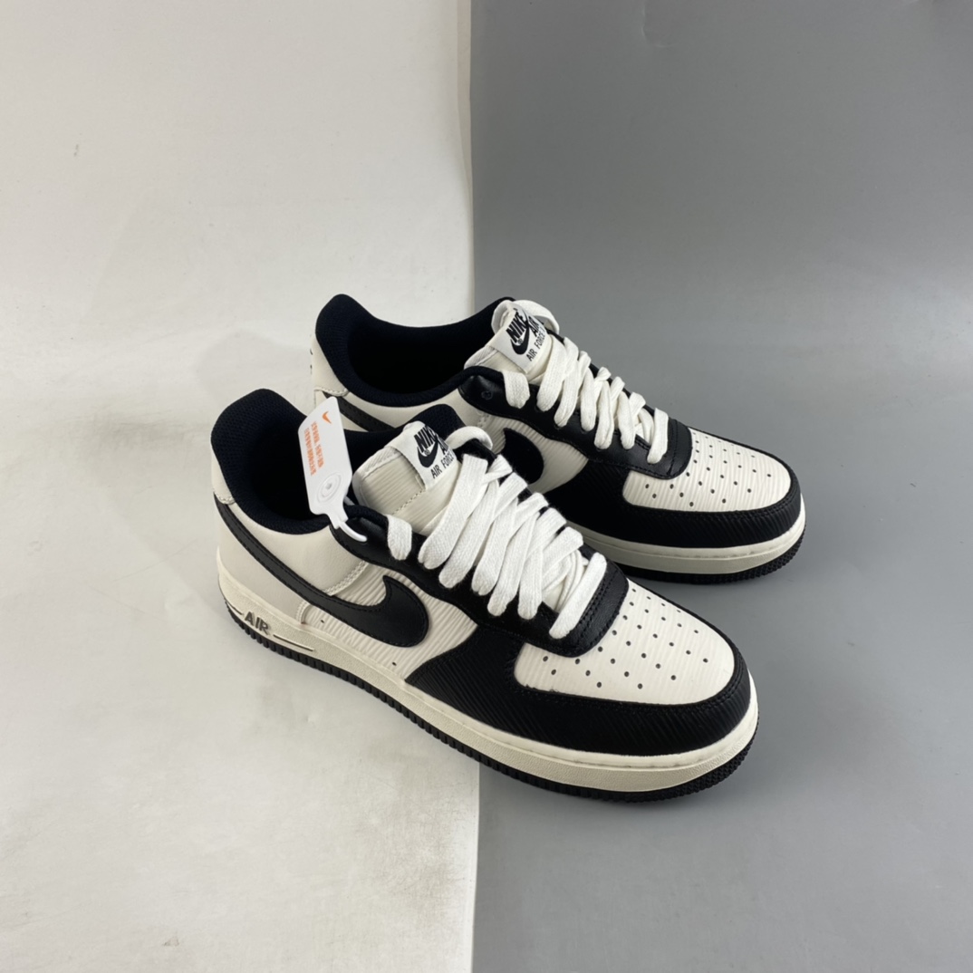 P220 Nike Air Force 1’07 Le 黑白条纹印花 空军一号低帮休闲运动板鞋 CJ1391-121