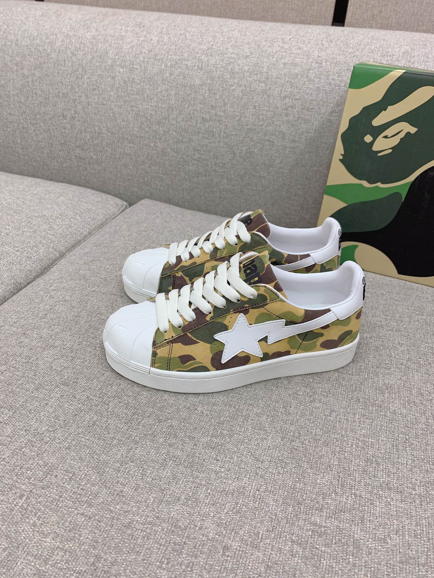 New Bathing Ape Shellhead Recreational Shoes, Fabric & Sheep Skin, Sizes 35-39, $650. - 图片 2