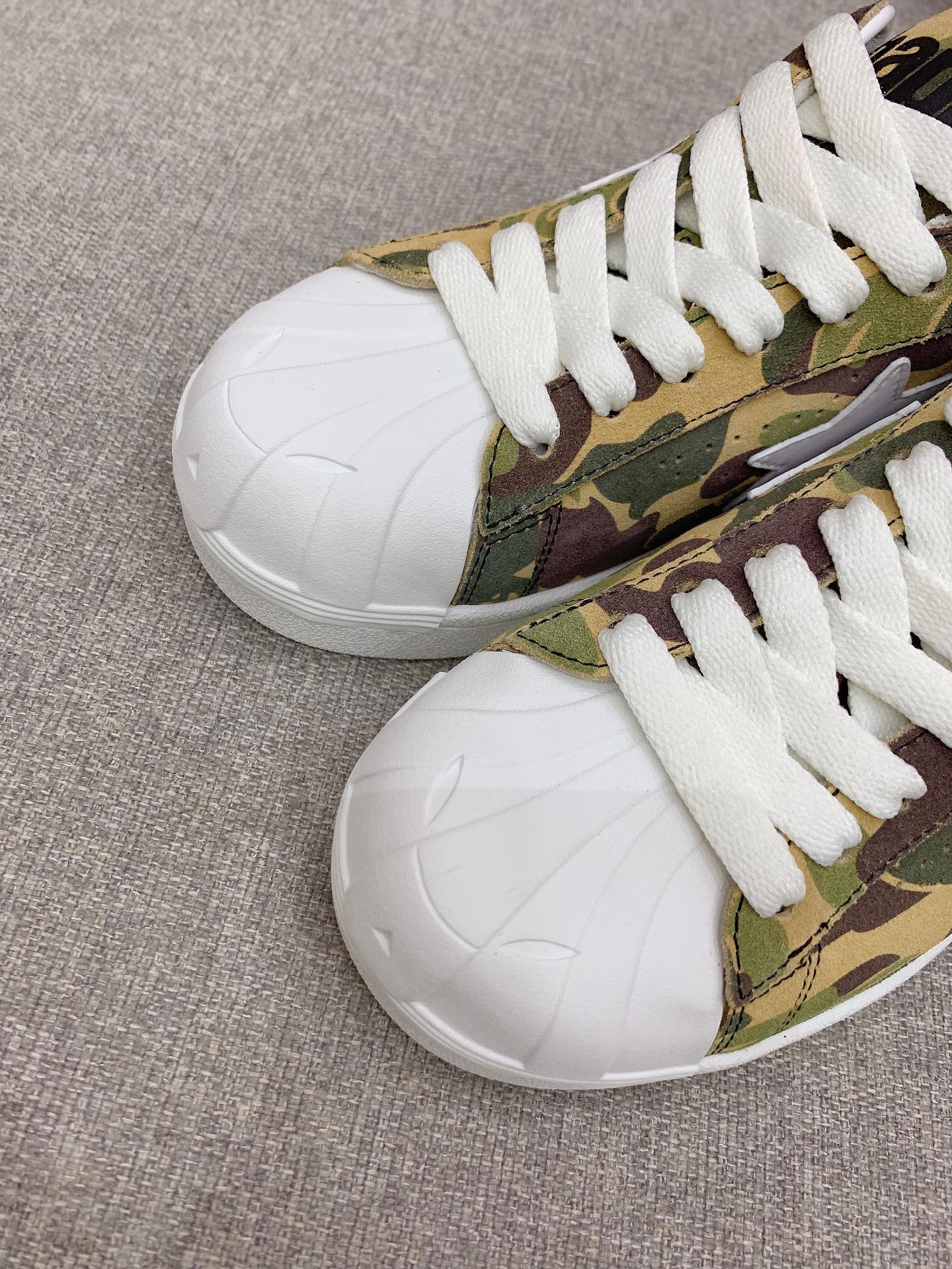 New Bathing Ape Shellhead Recreational Shoes, Fabric & Sheep Skin, Sizes 35-39, $650. - 图片 4