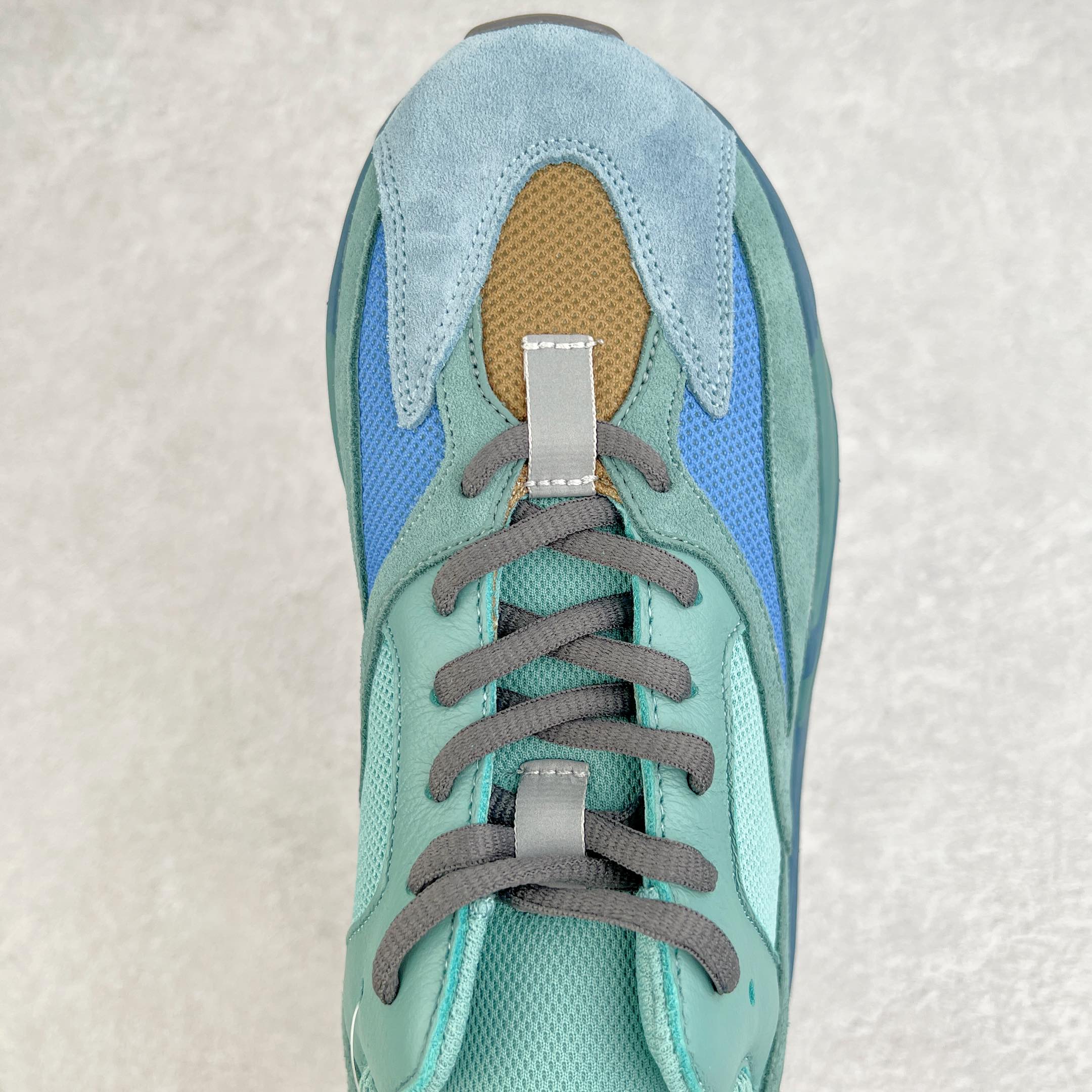 图片[4]-＃JC纯原 Yeezy Boost Runner 700 青铜器 GZ2002 原楦原纸板开发 完美低趴原鞋韵味 市场同价位区间 性价比绝无第二家 正确头层牛巴革材质 原厂3D档案数据 原厂纸板 头层皮料 细节与正品对版 中底内置 Basf 科技 材质轻便 穿着软硬适中 全套纸板模具 原厂3M反光材料尺码：36 36.5 37 38 38.5 39 40 40.5 41 42 42.5 43 44 44.5 45 46 47 48-选品中心