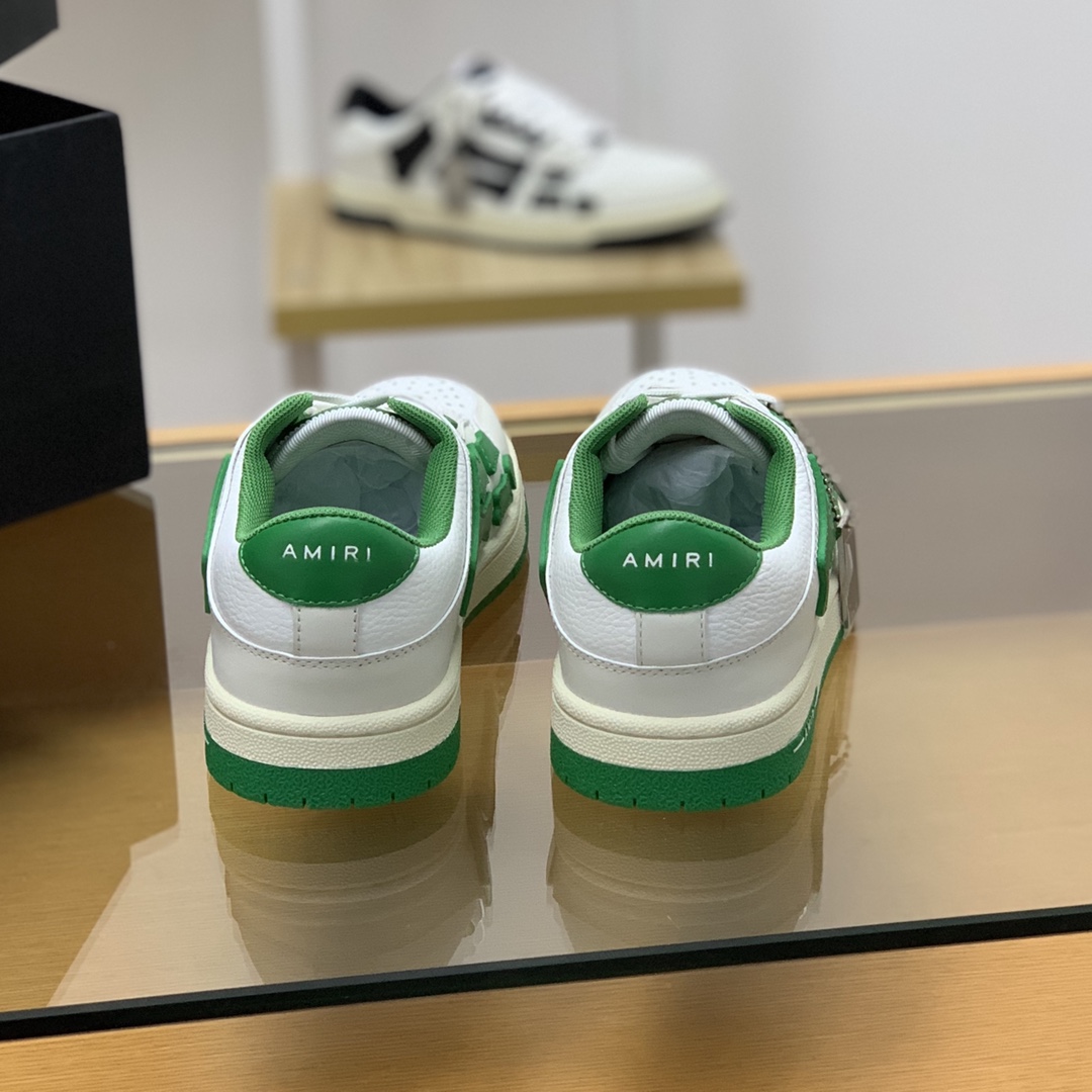 Amiri    此款采用牛皮制成骨头情侣款运动鞋