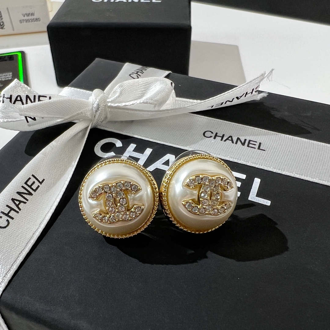 新款☑️CHANEL香奈儿双c圆形耳钉耳环