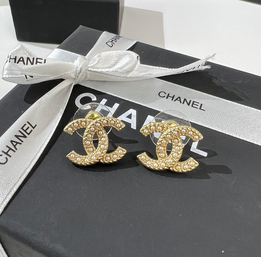 新款☑️CHANEL香奈儿双c珍珠耳钉耳环