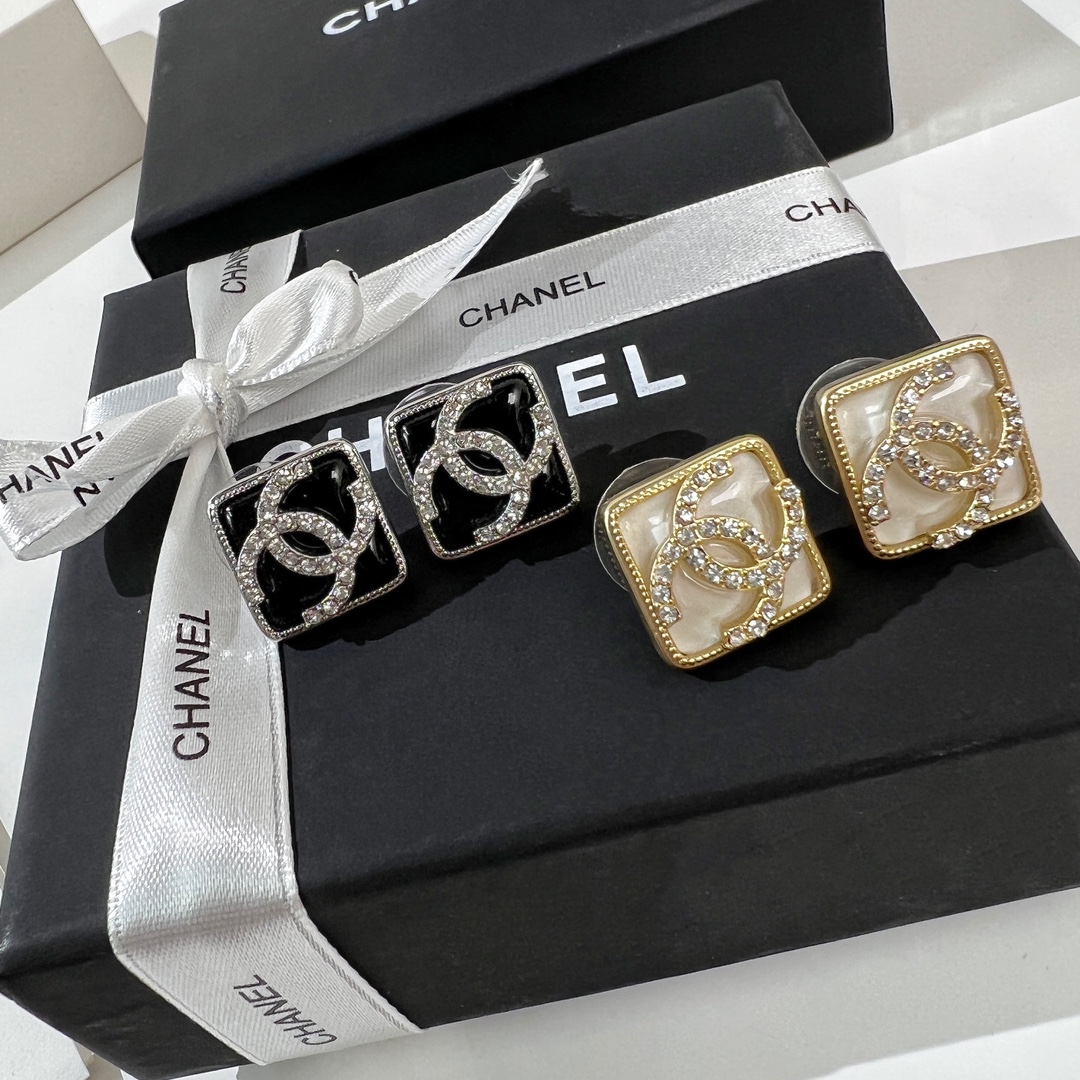 新款☑️CHANEL香奈儿双c菱形耳钉耳环