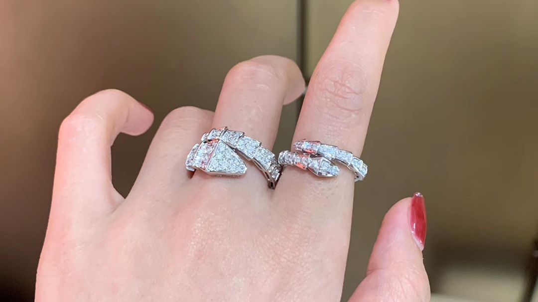 Bvlgari 18k满钻蛇戒情侣对戒 宝格丽 火爆 Serpenti系列~ 对版，欢迎定制 精挑高品质好钻
