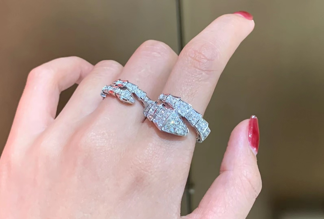 Bvlgari 18k满钻蛇戒情侣对戒 宝格丽 火爆 Serpenti系列~ 对版，欢迎定制 精挑高品质好钻