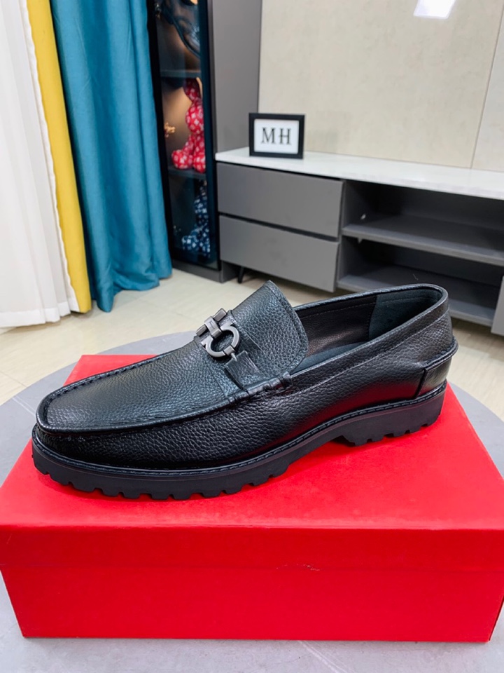 J0  牛里Ferragamo菲拉格慕原单代购，进口光面小牛皮➕水染牛里，原版橡胶大底，皮鞋鞋系列，随意出入各种场合、百搭舒适，38-44，45 46可定做