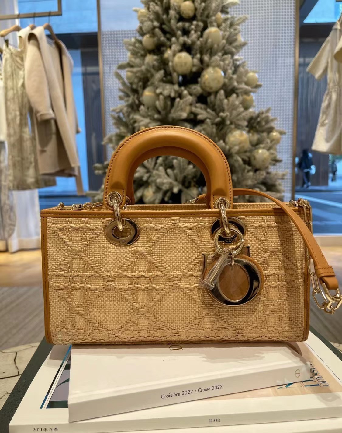 [Dior Women