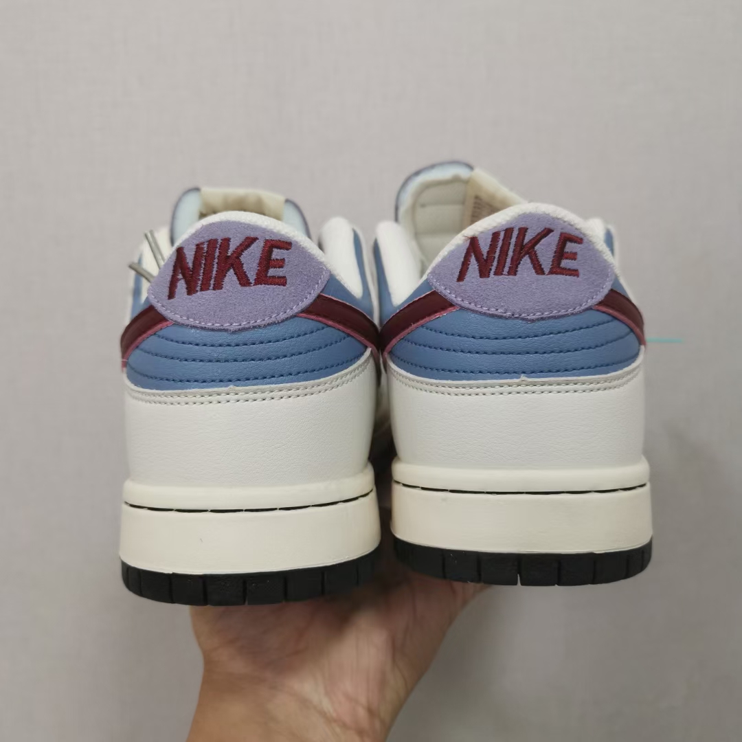 特价🔥🔥🔥高版本128💰
Nike SB Dunk Low Pro ＂低帮藏马”，橡胶鞋底，真上线，手提袋证书发票都有，配件齐全，36-44鞋码，男女同款的，质量不错，速购吧！