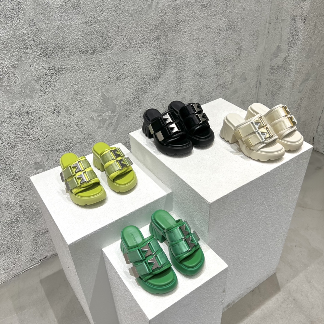 [Bottega Veneta Women