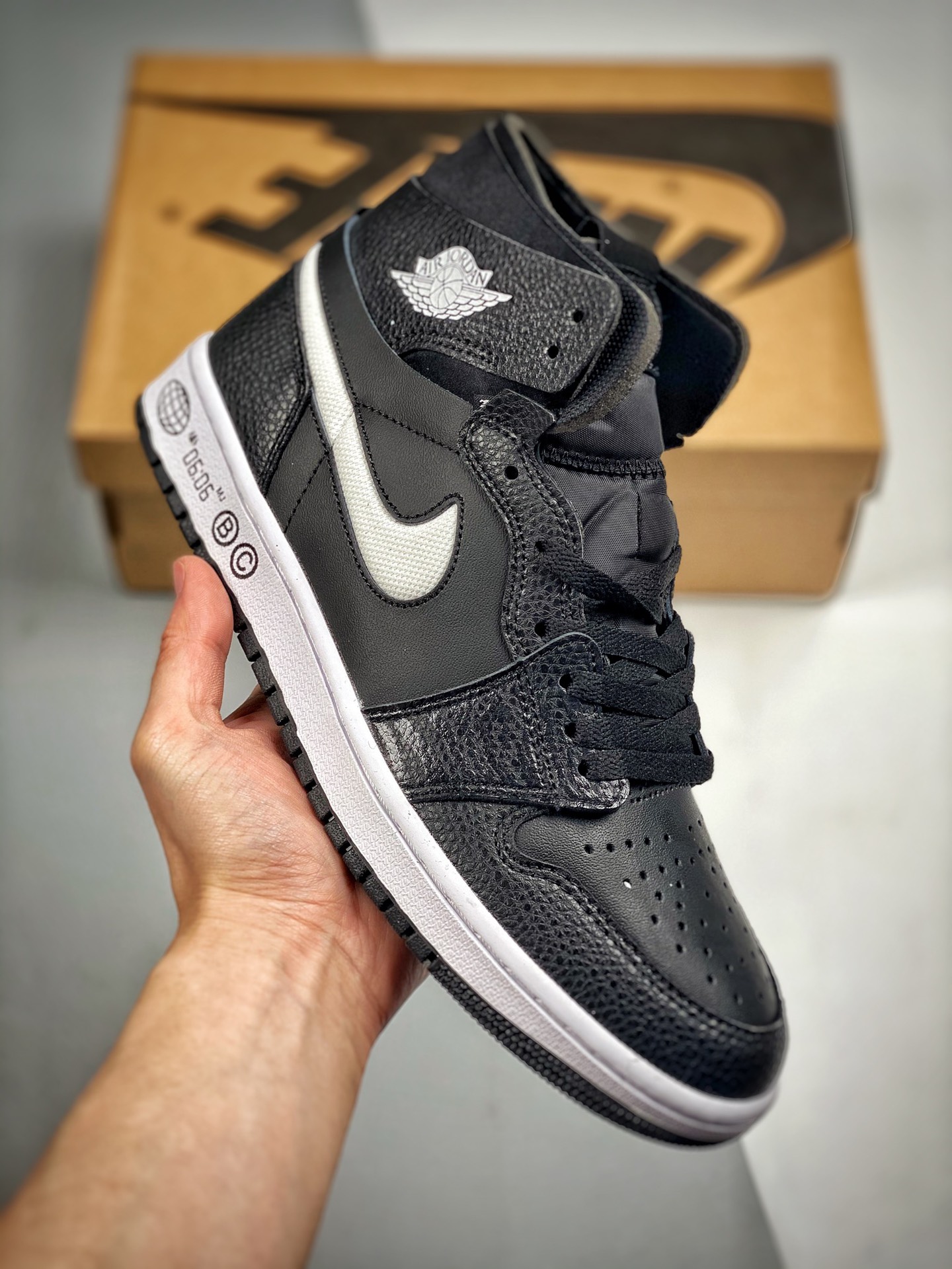 -5 Air Jordan 1 High blanco y negro, League of Legends, material reflectante 3M de la misma fuente de la empresa, desar…