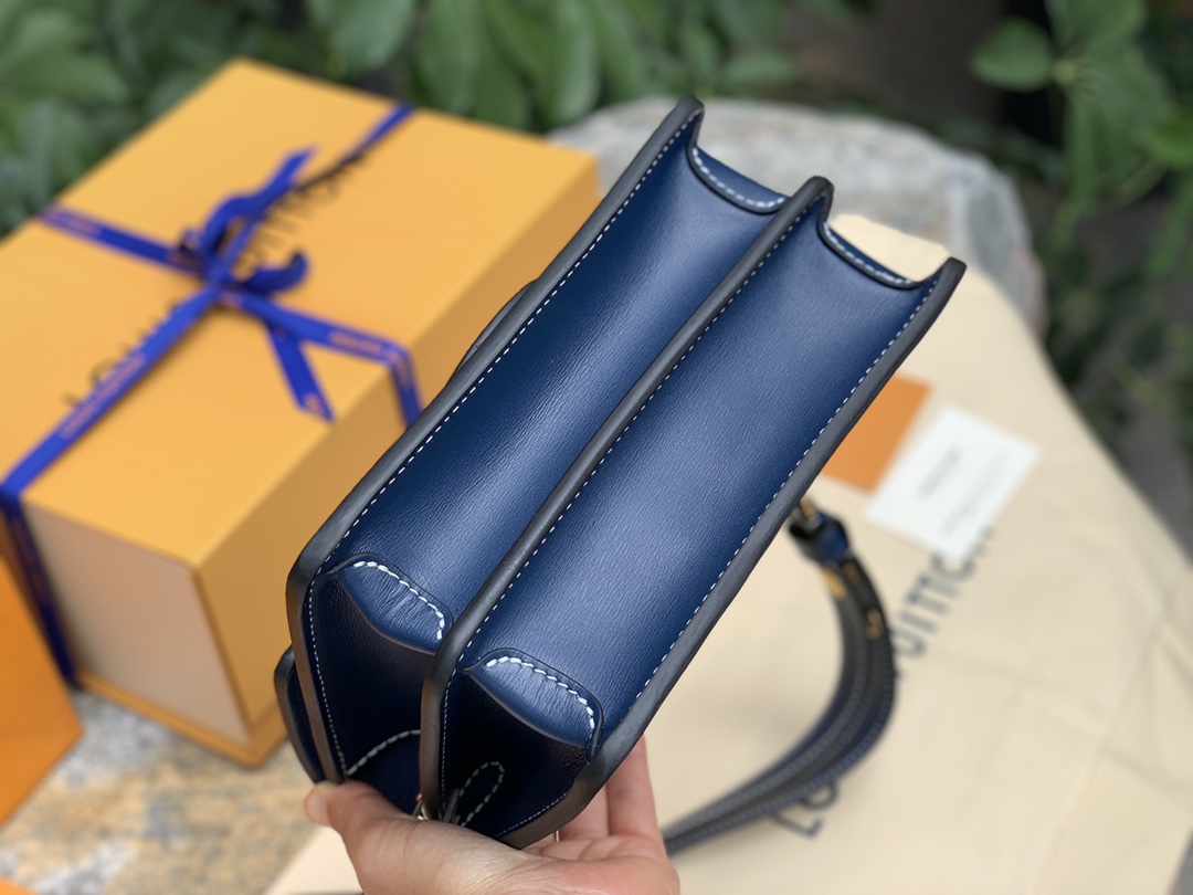 🌼 m59716小号尺寸20 x 15 x 9 cm原厂渠道货！品质有保障！多说一句，2022最新款，但