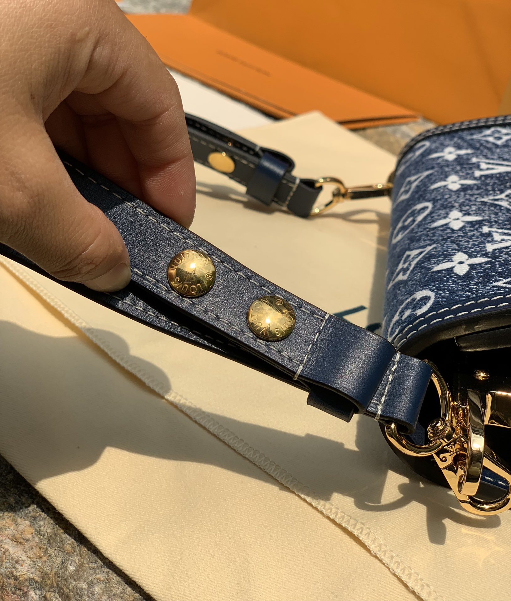 🌼 m59716小号尺寸20 x 15 x 9 cm原厂渠道货！品质有保障！多说一句，2022最新款，但