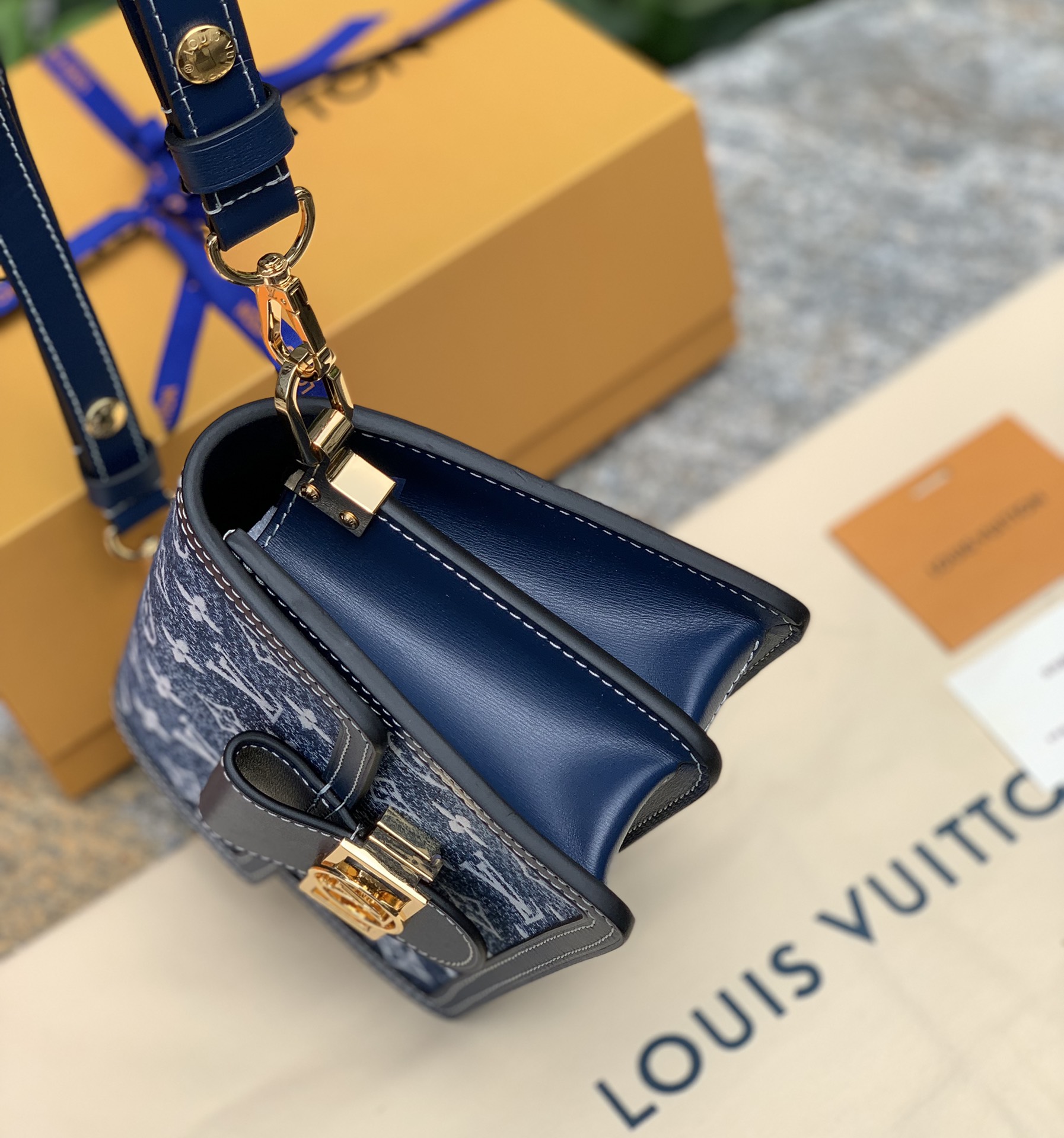 🌼 m59716小号尺寸20 x 15 x 9 cm原厂渠道货！品质有保障！多说一句，2022最新款，但