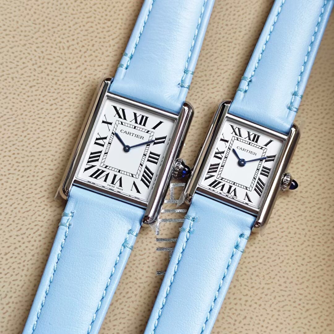Cartier 卡地亚Tant Must 凭借简约而精准的线条 被视为卡地亚优雅风格的典范之作 在保持 设计的基础上革新表款设计
