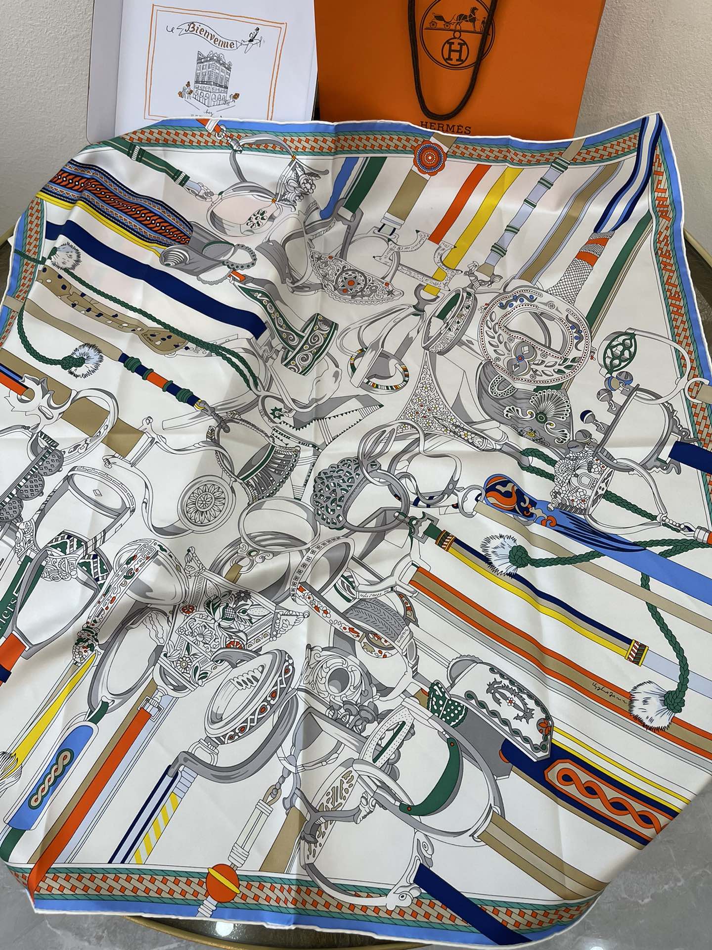Hermes爱马仕『马镫竞赛』100%真丝方巾