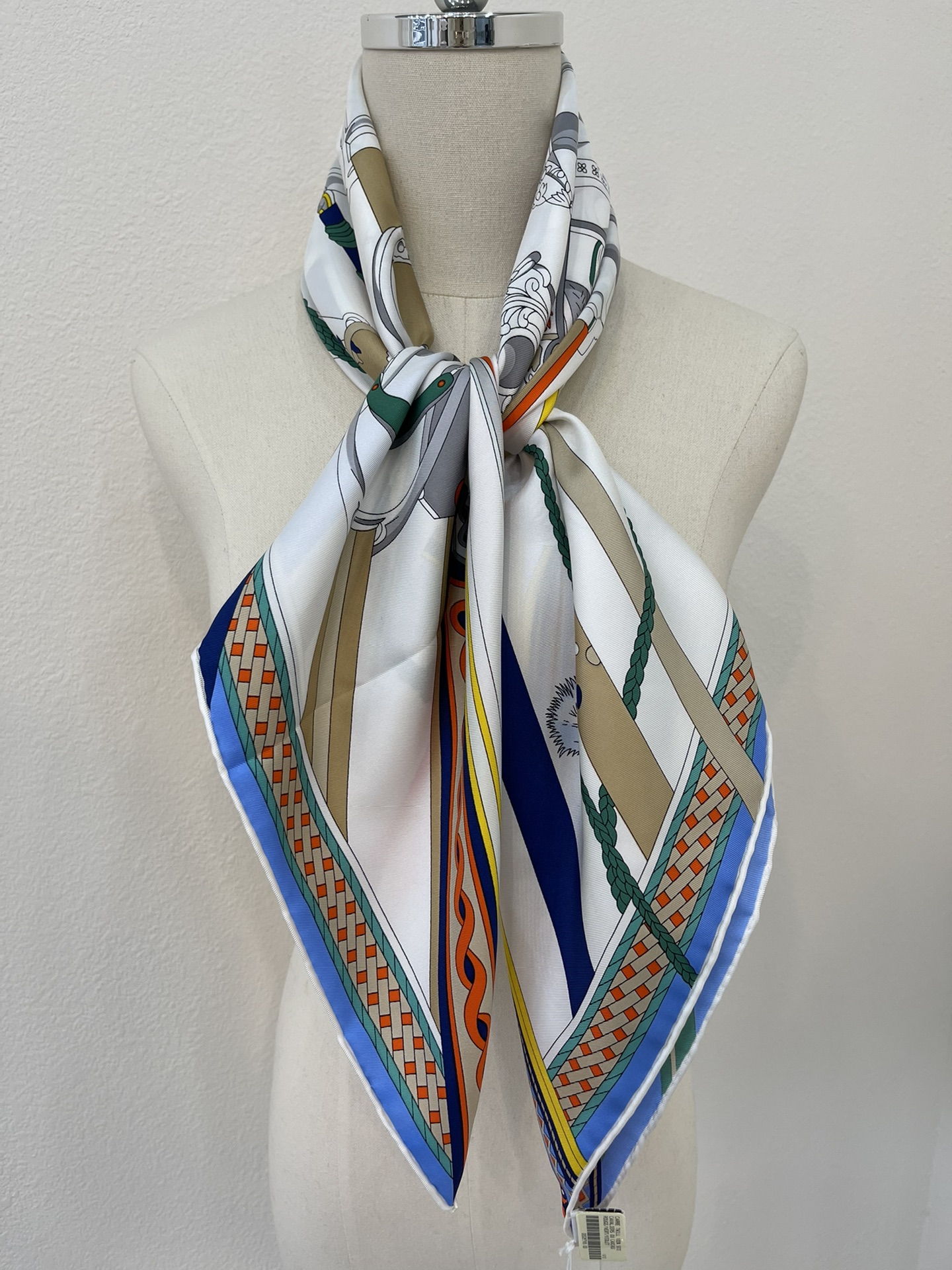 Hermes爱马仕『马镫竞赛』100%真丝方巾