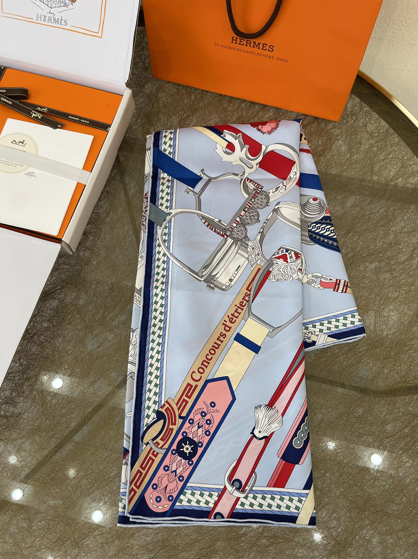 Hermes爱马仕『马镫竞赛』100%真丝方巾