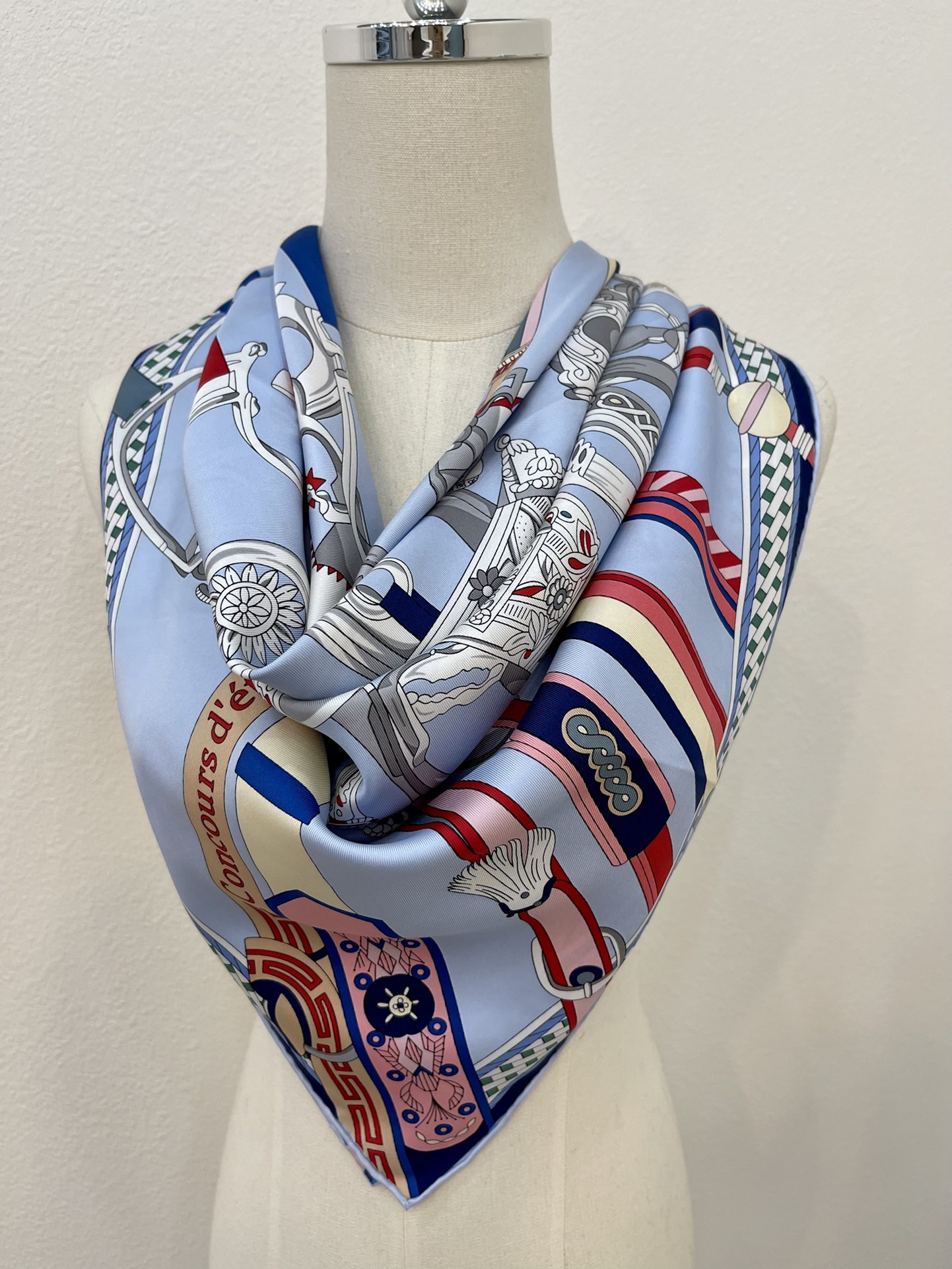 Hermes爱马仕『马镫竞赛』100%真丝方巾