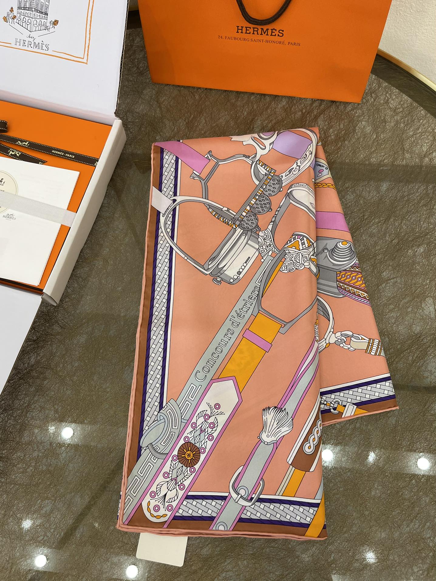 Hermes爱马仕『马镫竞赛』100%真丝方巾