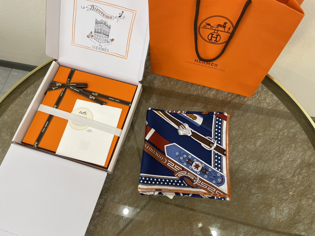 Hermes爱马仕『马镫竞赛』100%真丝方巾