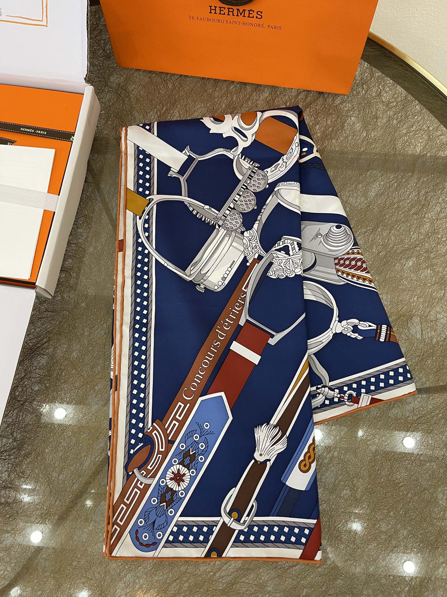 Hermes爱马仕『马镫竞赛』100%真丝方巾