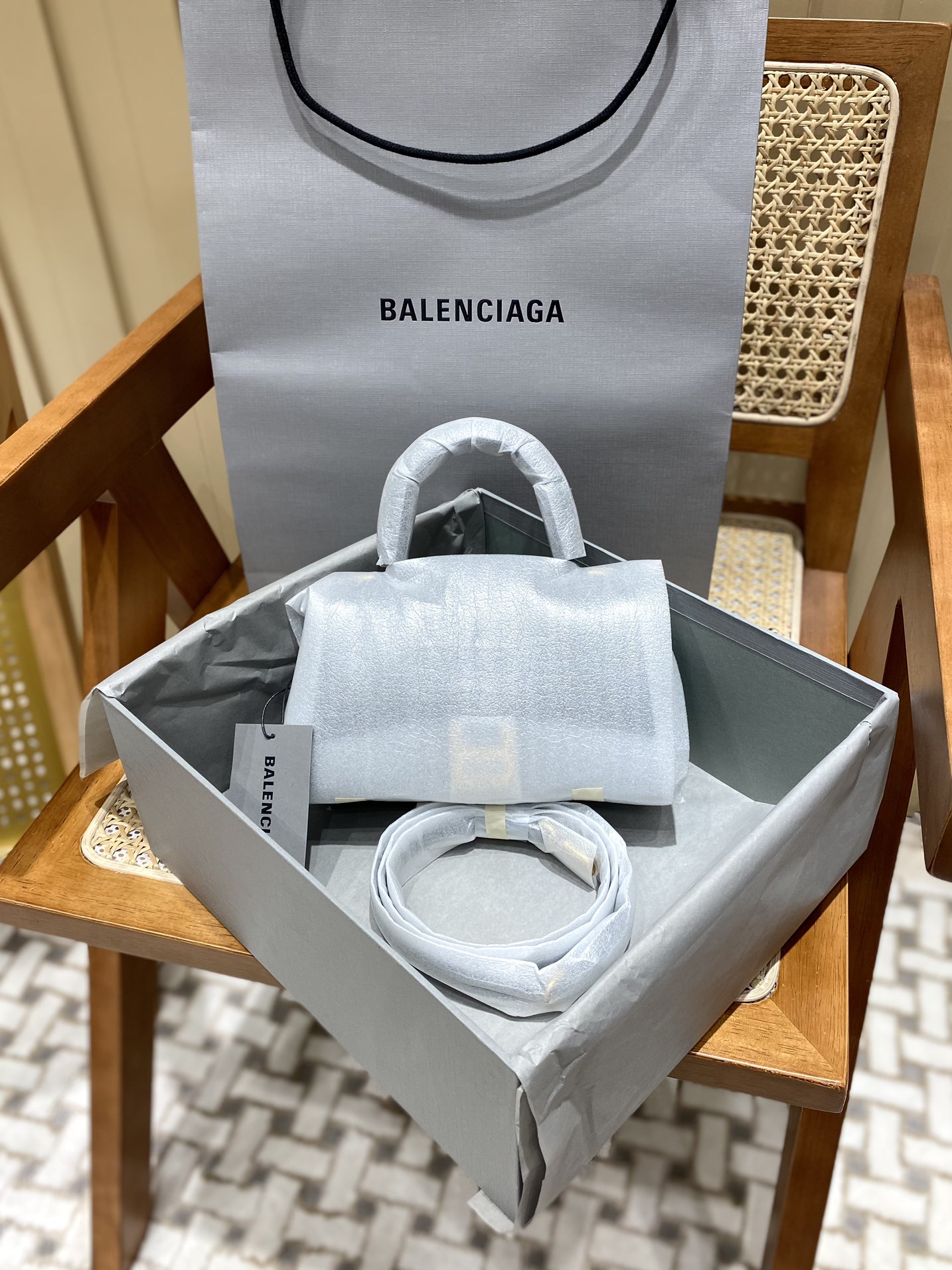 Balenciaga Hourglass XS 19CM BAG 鳄鱼纹沙漏包 592833黑色/金扣