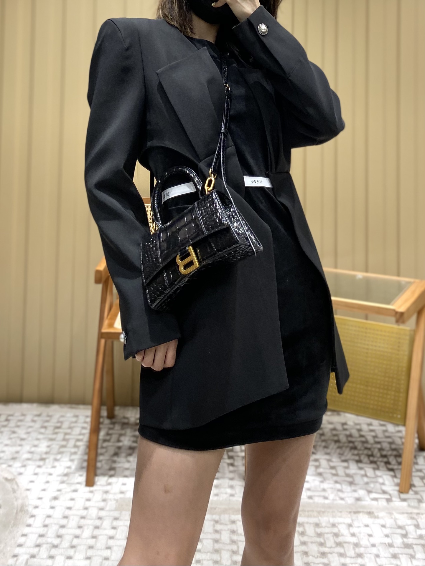Balenciaga Hourglass XS 19CM BAG 鳄鱼纹沙漏包 592833黑色/金扣