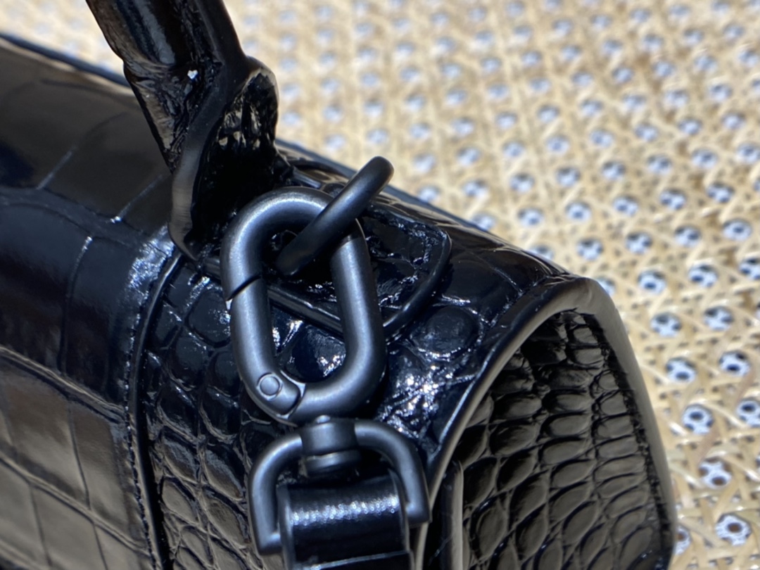 Balenciaga Hourglass XS 19CM BAG 鳄鱼纹沙漏包 592833黑色/黑扣