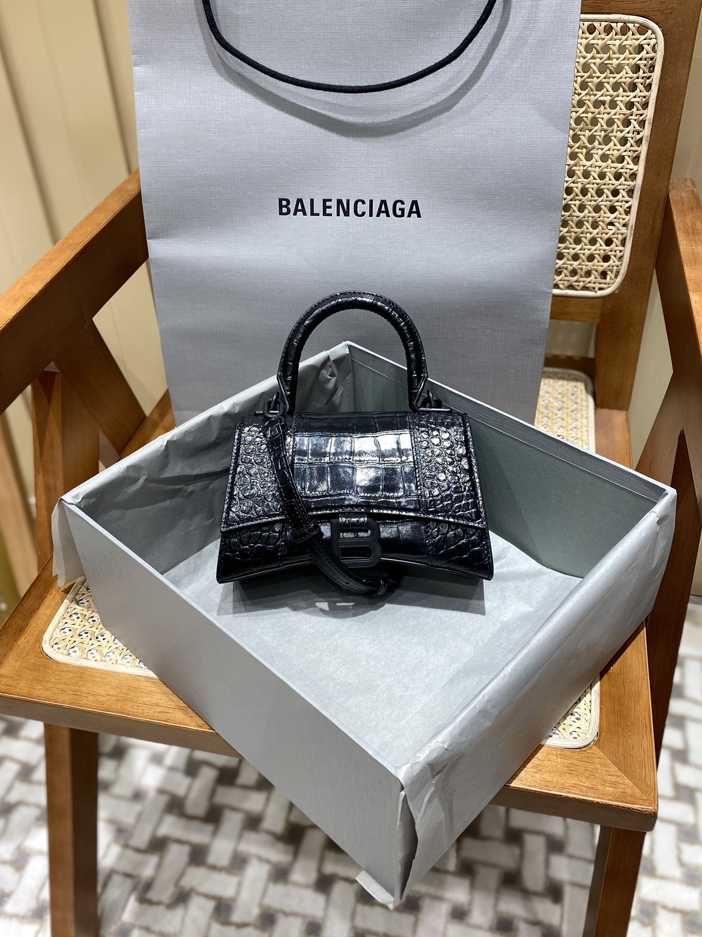 Balenciaga Hourglass XS 19CM BAG 鳄鱼纹沙漏包 592833黑色/黑扣