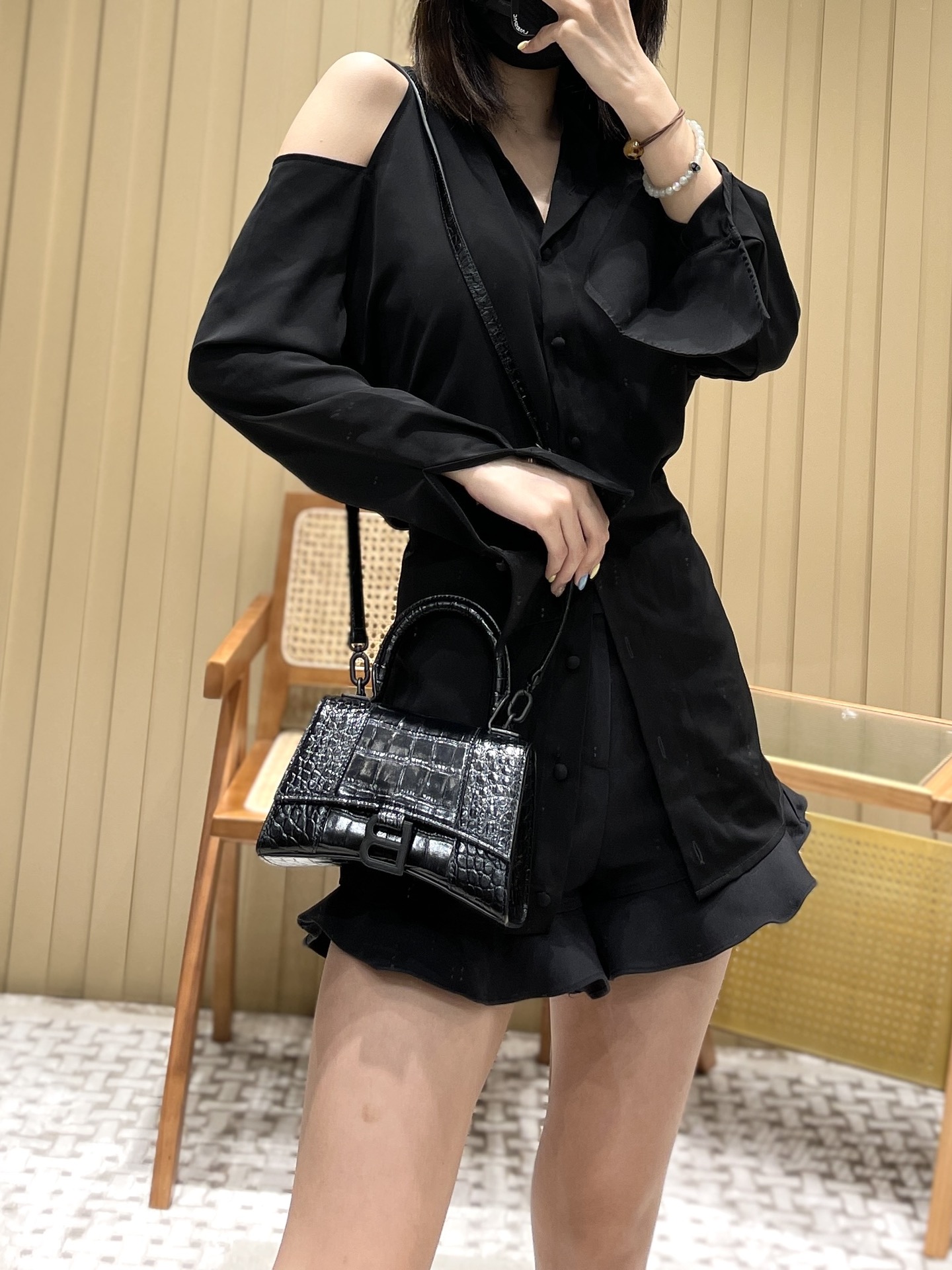 Balenciaga Hourglass XS 19CM BAG 鳄鱼纹沙漏包 592833黑色/黑扣