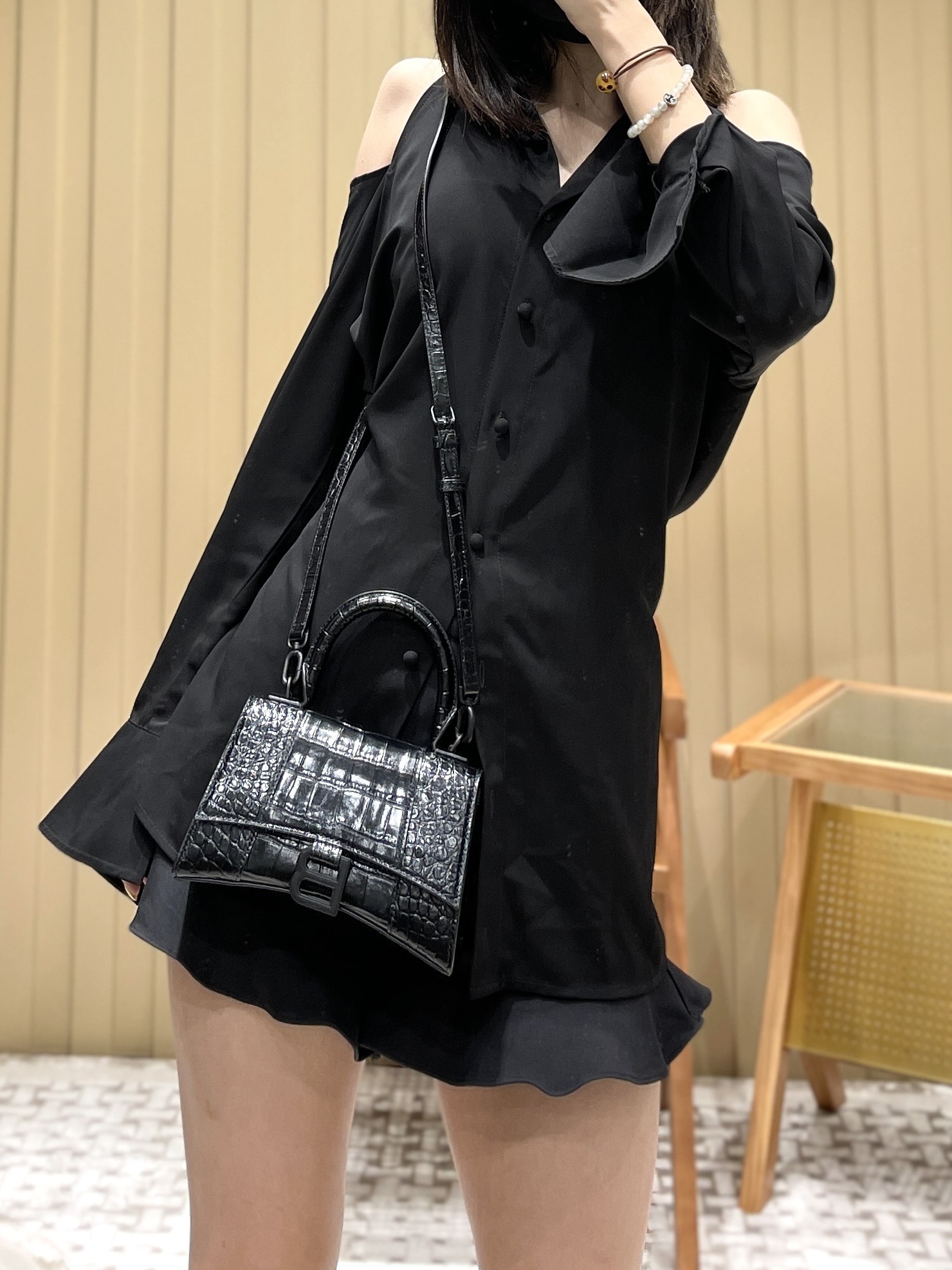 Balenciaga Hourglass XS 19CM BAG 鳄鱼纹沙漏包 592833黑色/黑扣