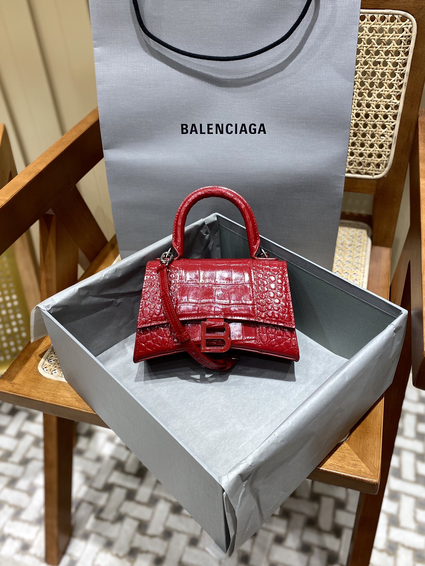 Balenciaga Hourglass XS 19CM BAG 鳄鱼纹沙漏包 592833红色/红扣