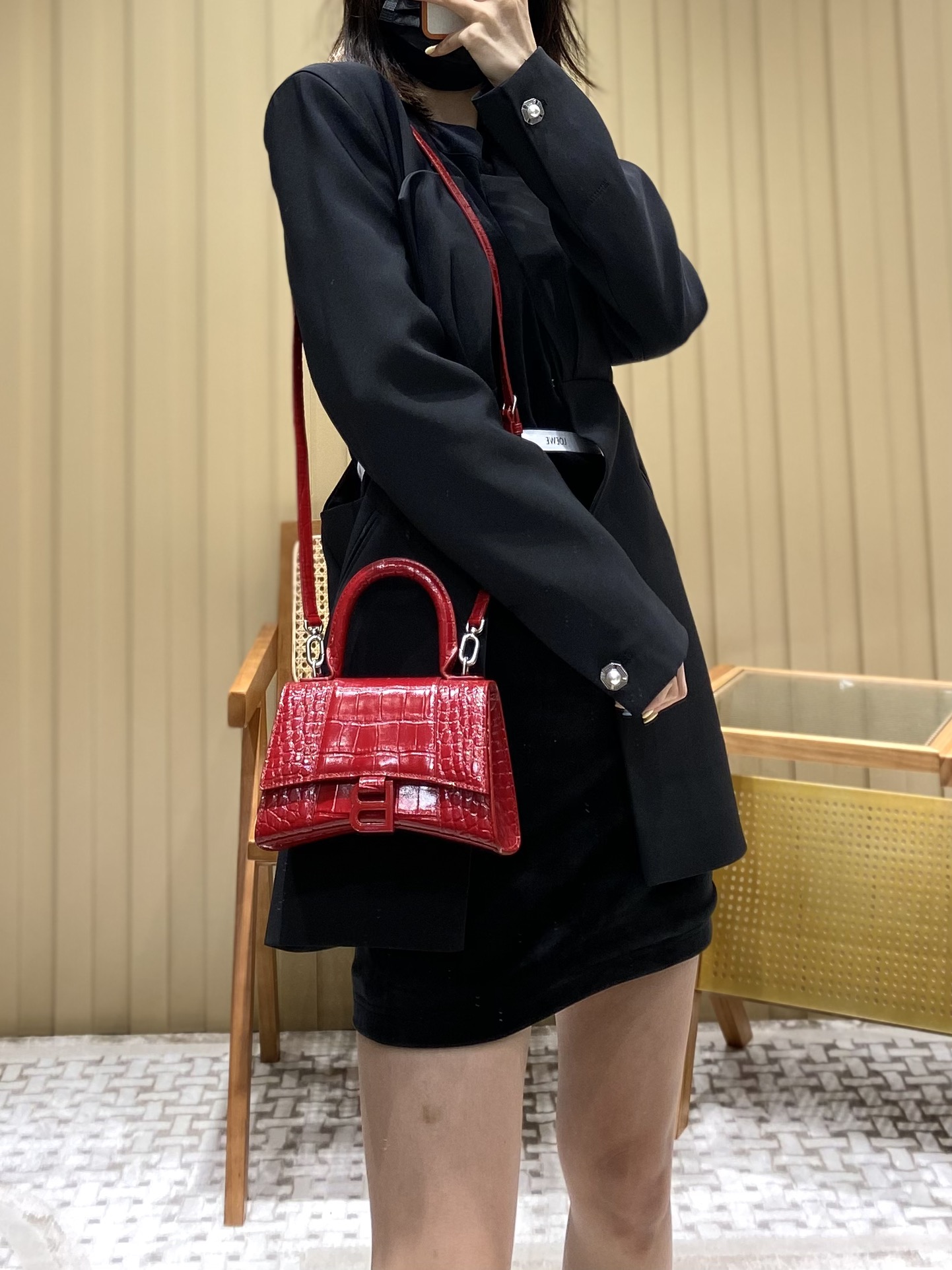 Balenciaga Hourglass XS 19CM BAG 鳄鱼纹沙漏包 592833红色/红扣