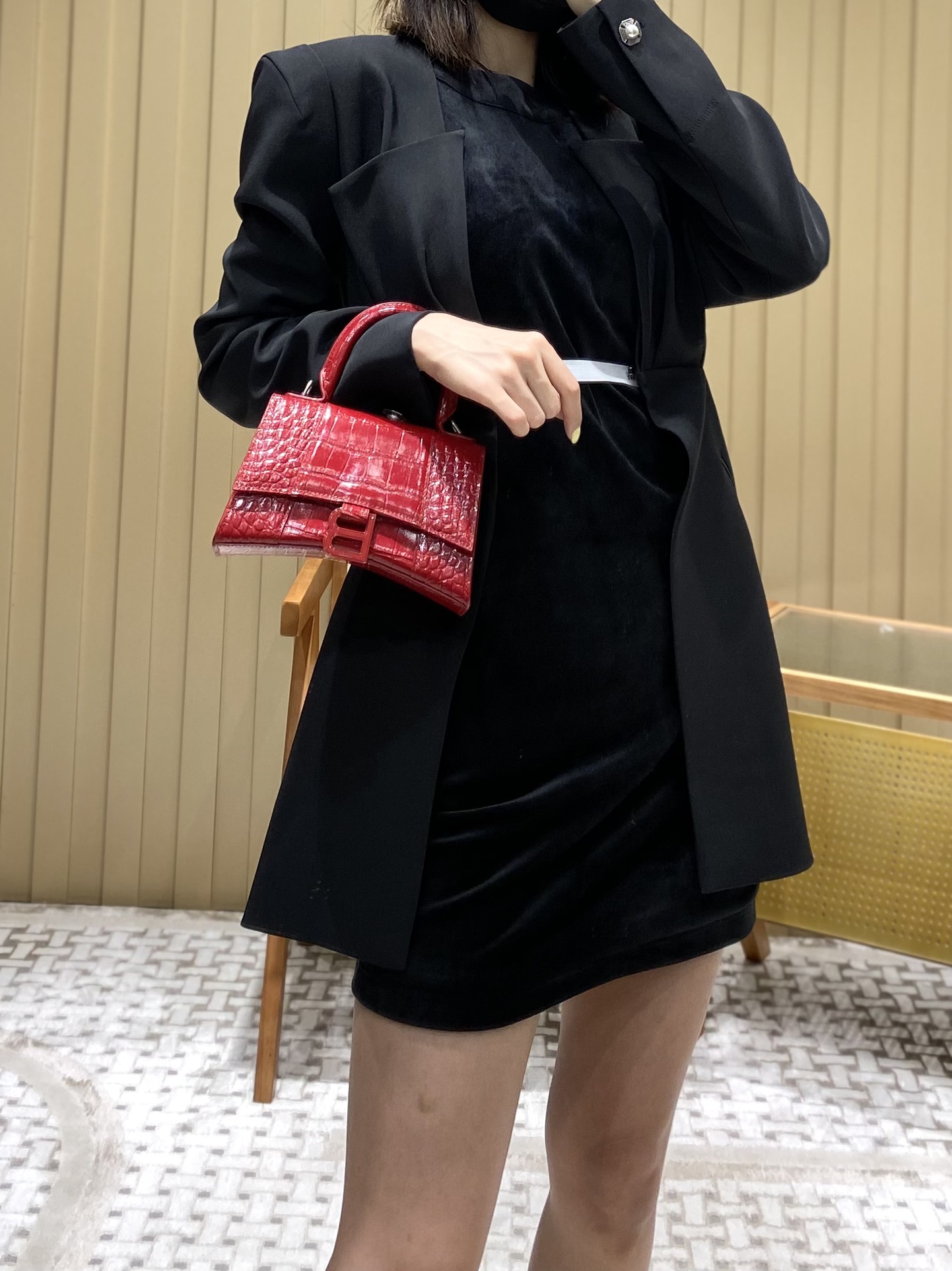 Balenciaga Hourglass XS 19CM BAG 鳄鱼纹沙漏包 592833红色/红扣
