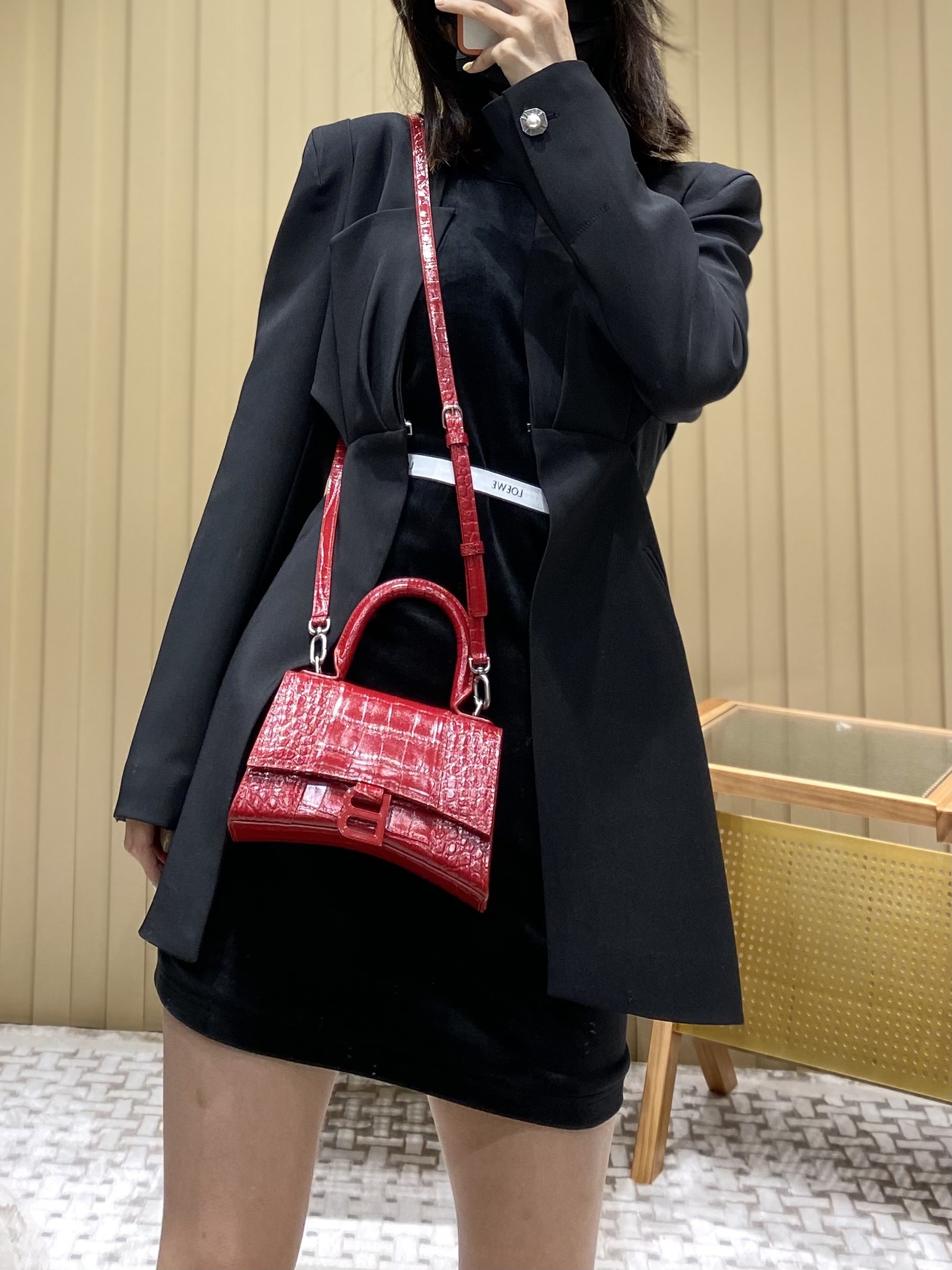 Balenciaga Hourglass XS 19CM BAG 鳄鱼纹沙漏包 592833红色/红扣