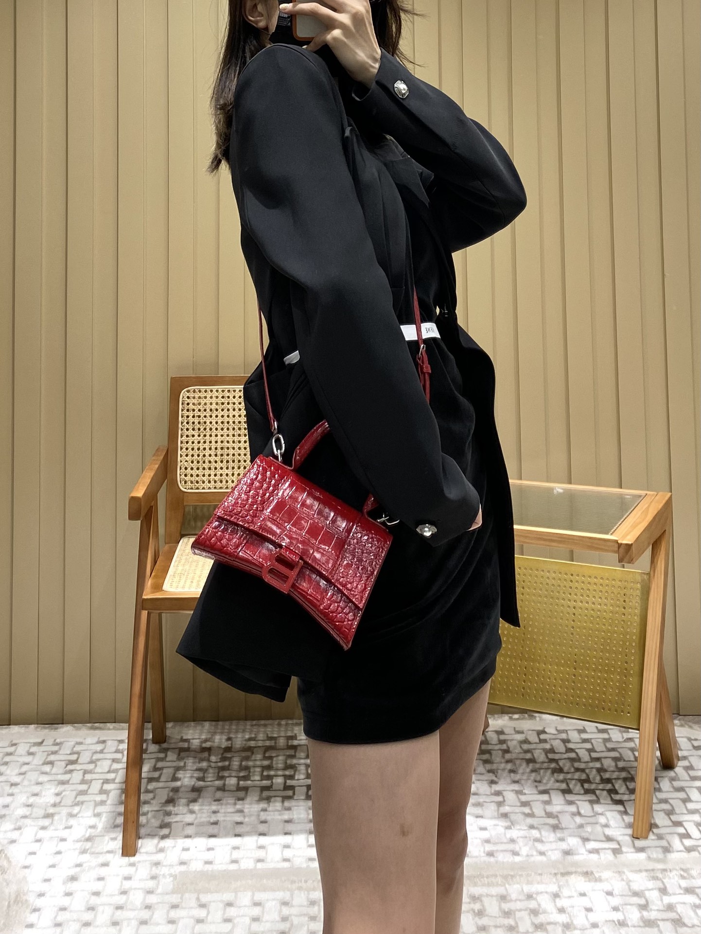 Balenciaga Hourglass XS 19CM BAG 鳄鱼纹沙漏包 592833红色/红扣