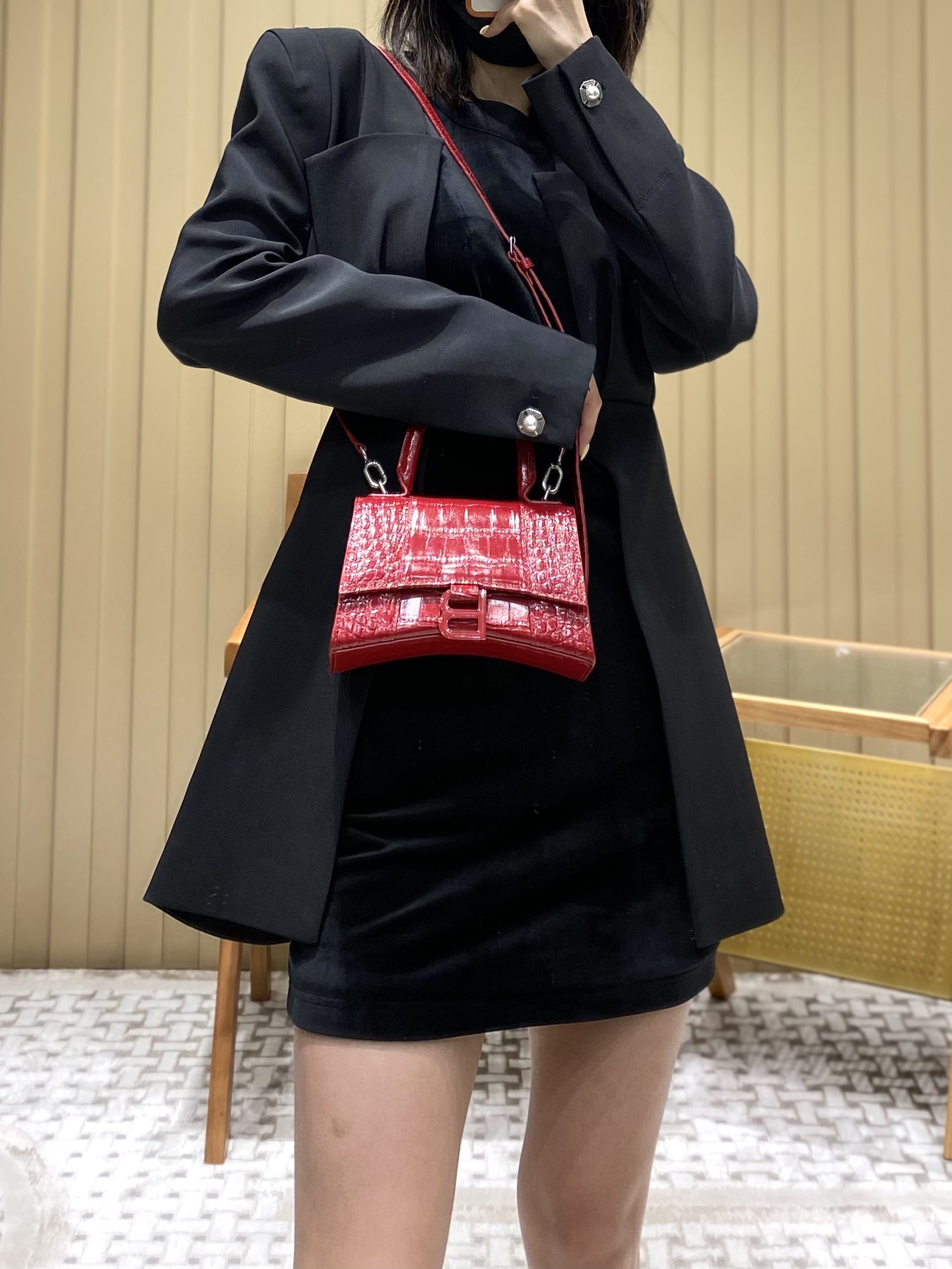 Balenciaga Hourglass XS 19CM BAG 鳄鱼纹沙漏包 592833红色/红扣