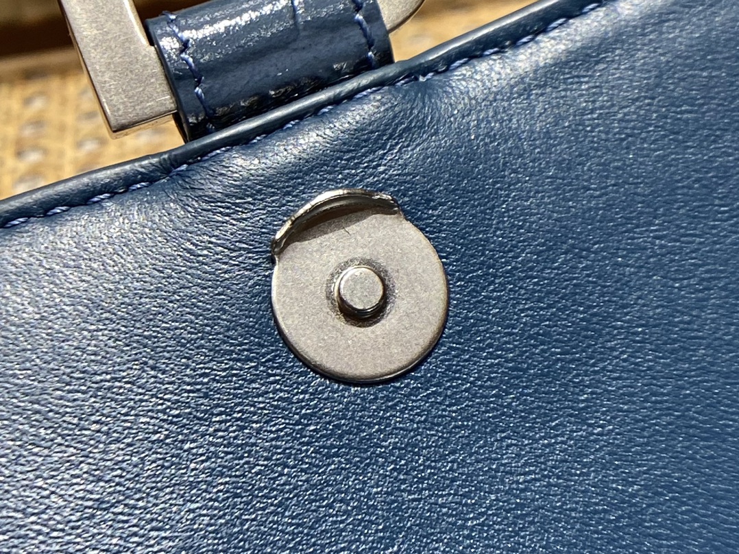 Balenciaga Hourglass XS 19CM BAG 鳄鱼纹沙漏包 592833灰蓝/银扣