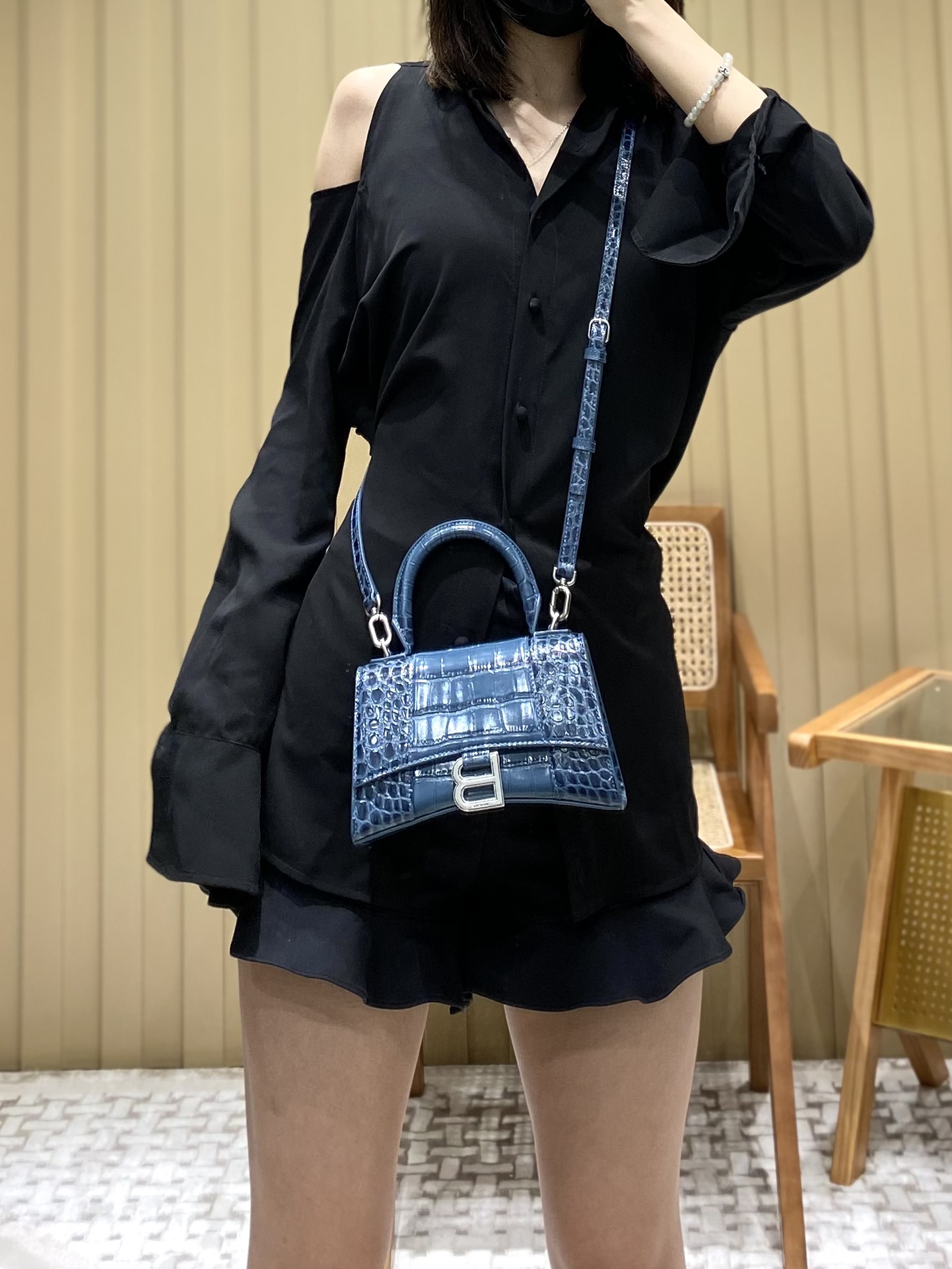 Balenciaga Hourglass XS 19CM BAG 鳄鱼纹沙漏包 592833灰蓝/银扣