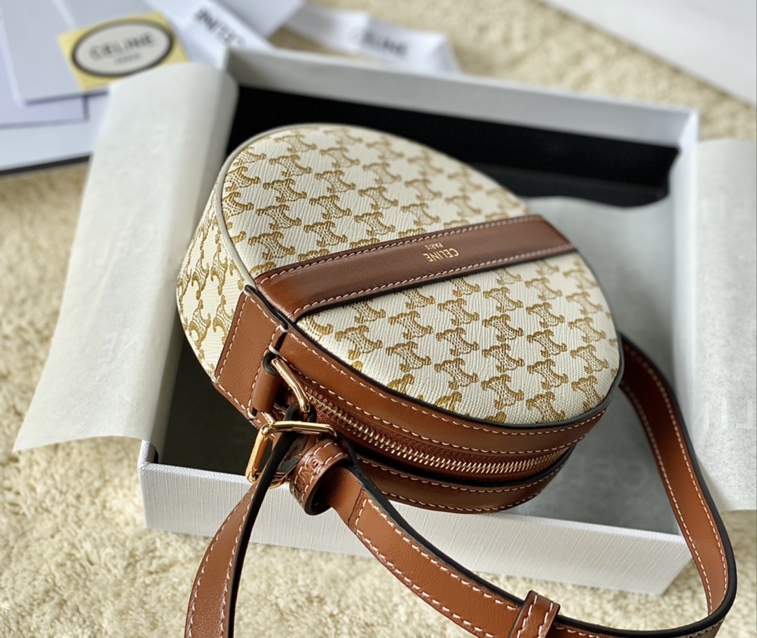 CELINE赛琳凯旋门老花圆饼包10342