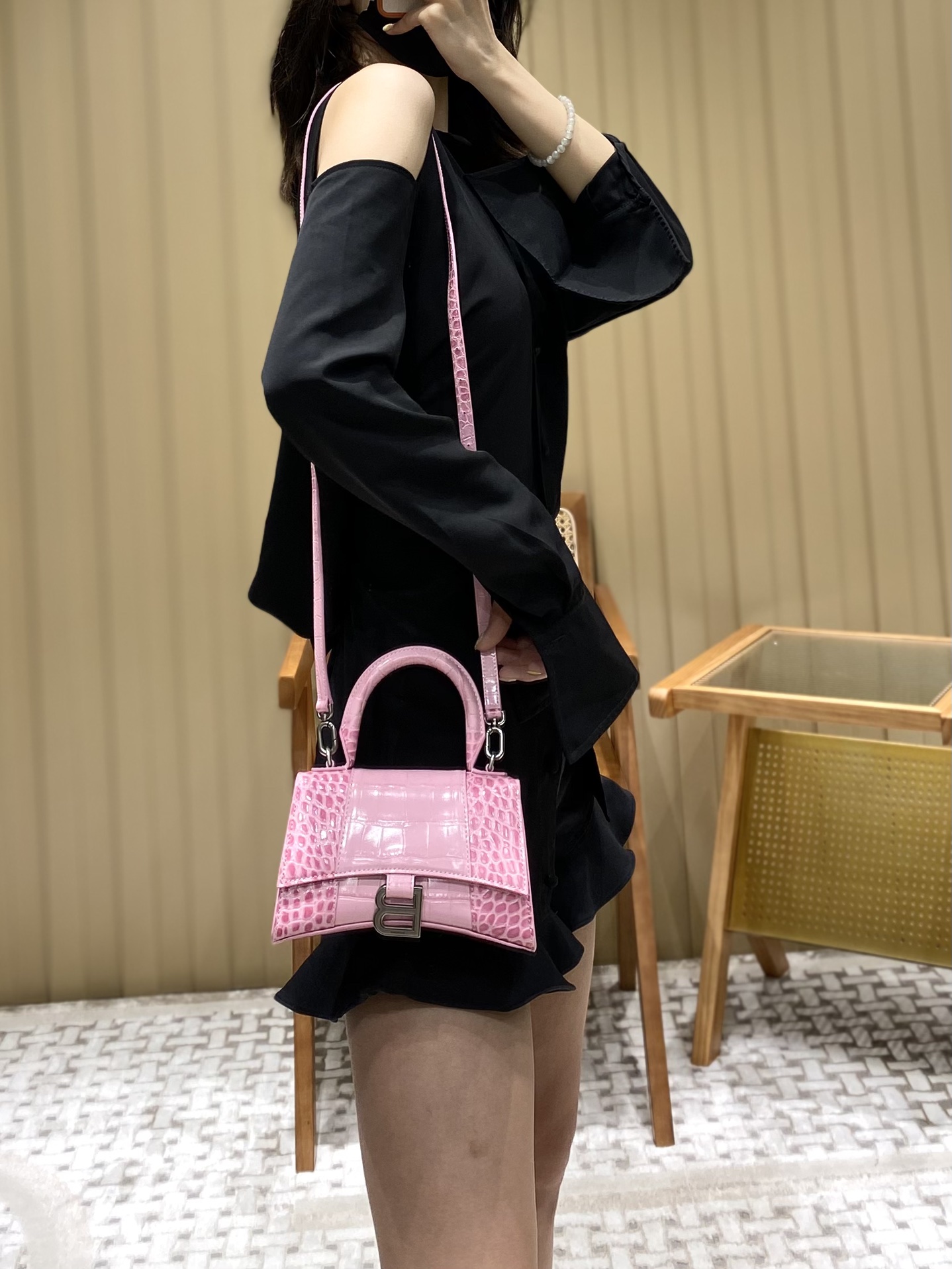 Balenciaga Hourglass XS 19CM BAG 鳄鱼纹沙漏包 592833樱花粉/银扣
